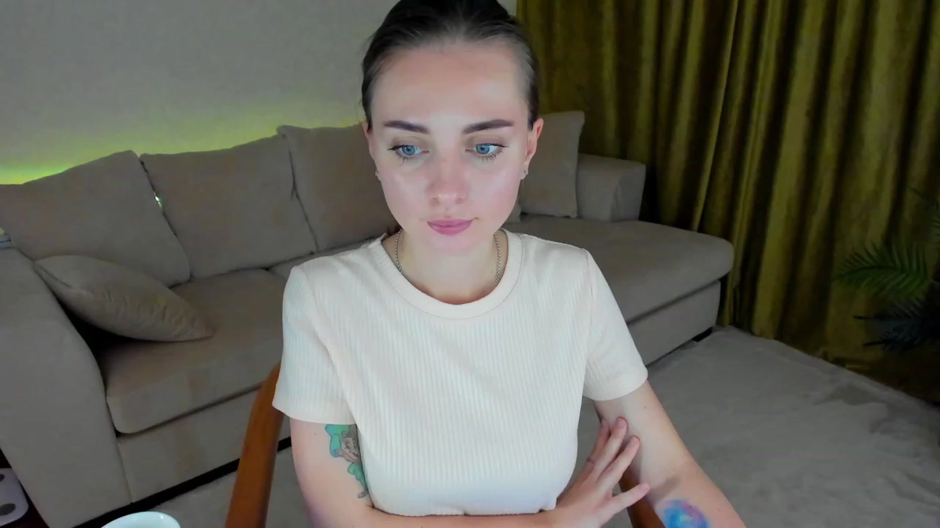 Gallery image thumbnail from Iam_Sasha's myfreecams stream on, 02/23/2023, 10:11 image 10 of 20