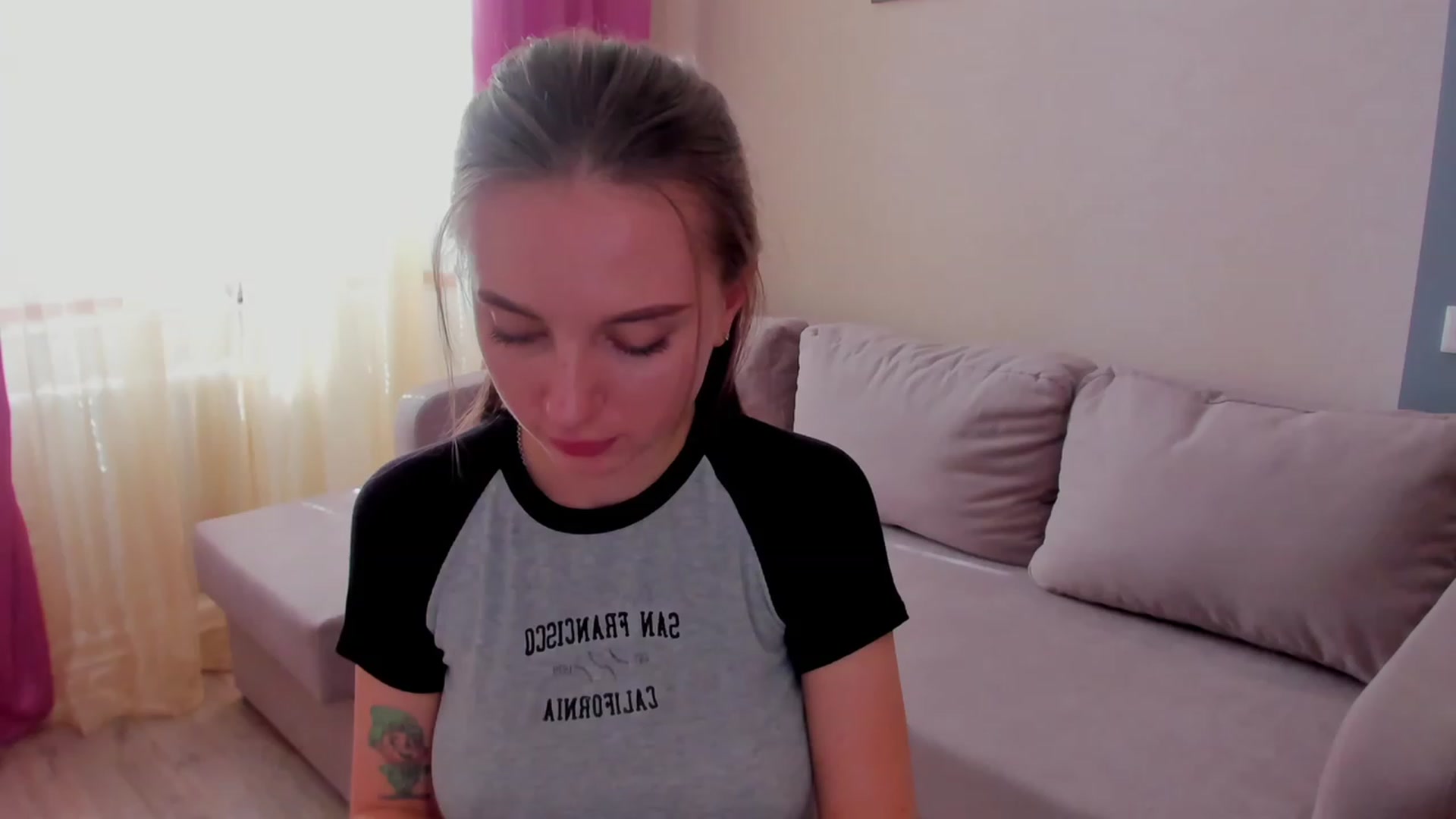 Gallery image thumbnail from Iam_Sasha's myfreecams stream on, 03/08/2023, 09:59 image 3 of 20