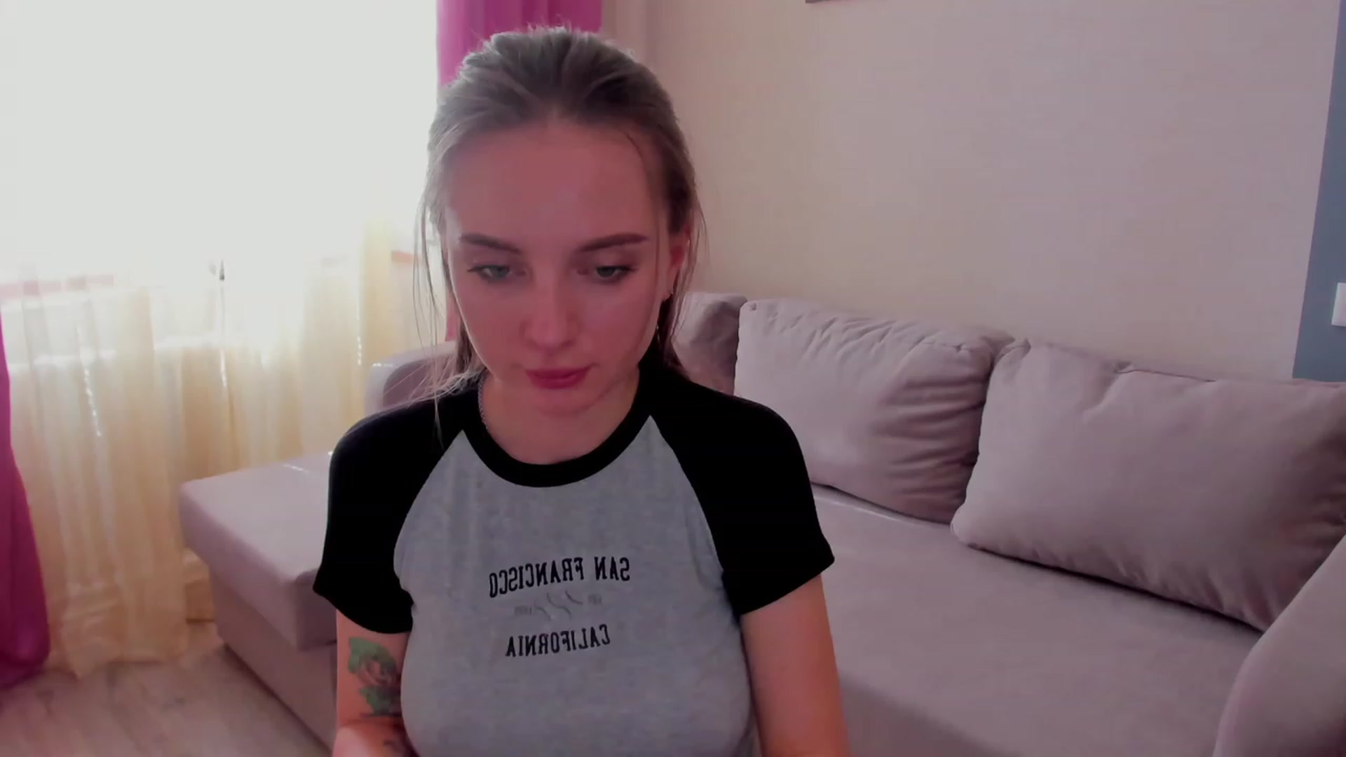 Gallery image thumbnail from Iam_Sasha's myfreecams stream on, 03/08/2023, 09:59 image 4 of 20