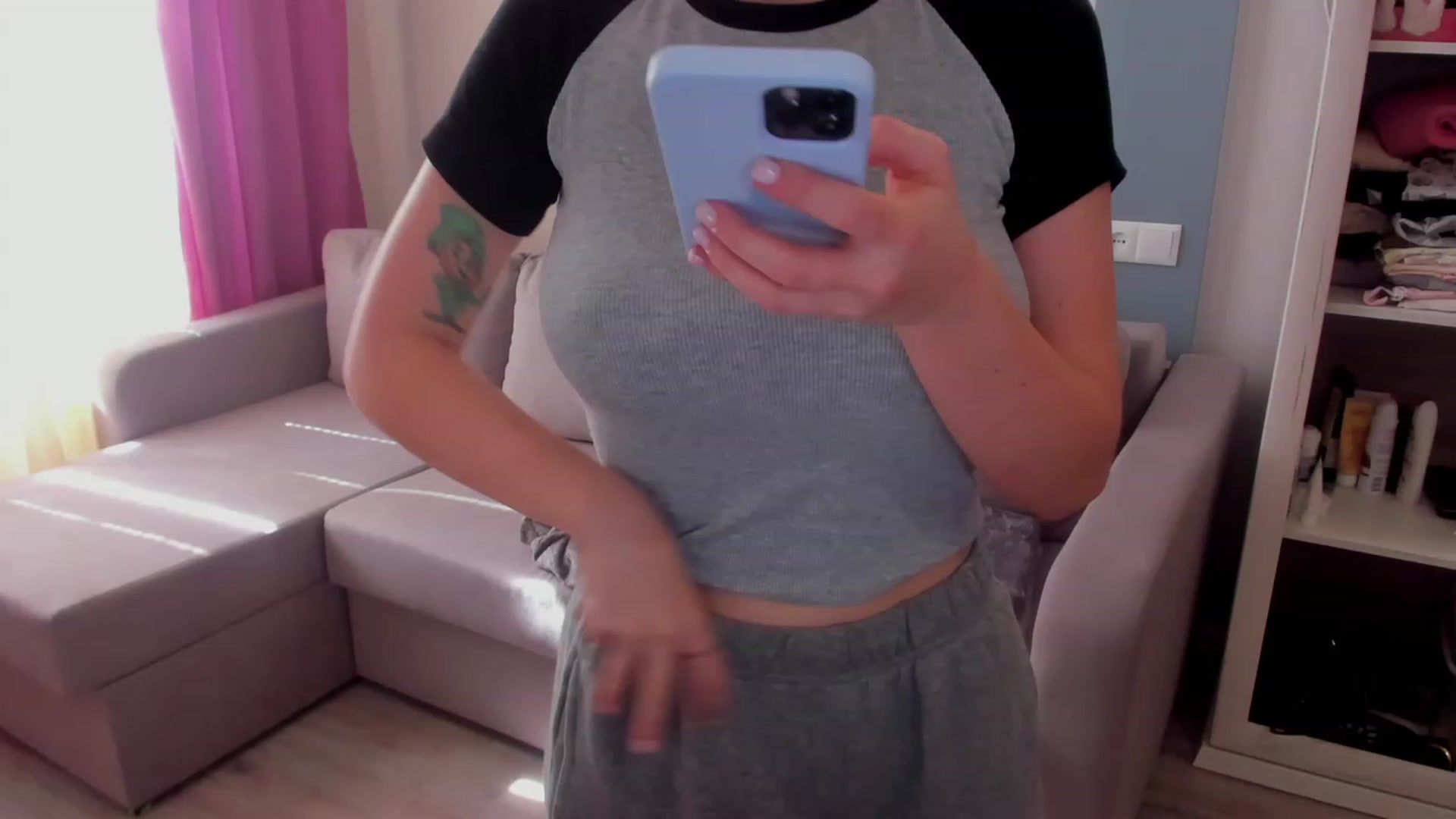 Gallery image thumbnail from Iam_Sasha's myfreecams stream on, 03/13/2023, 09:31 image 12 of 20