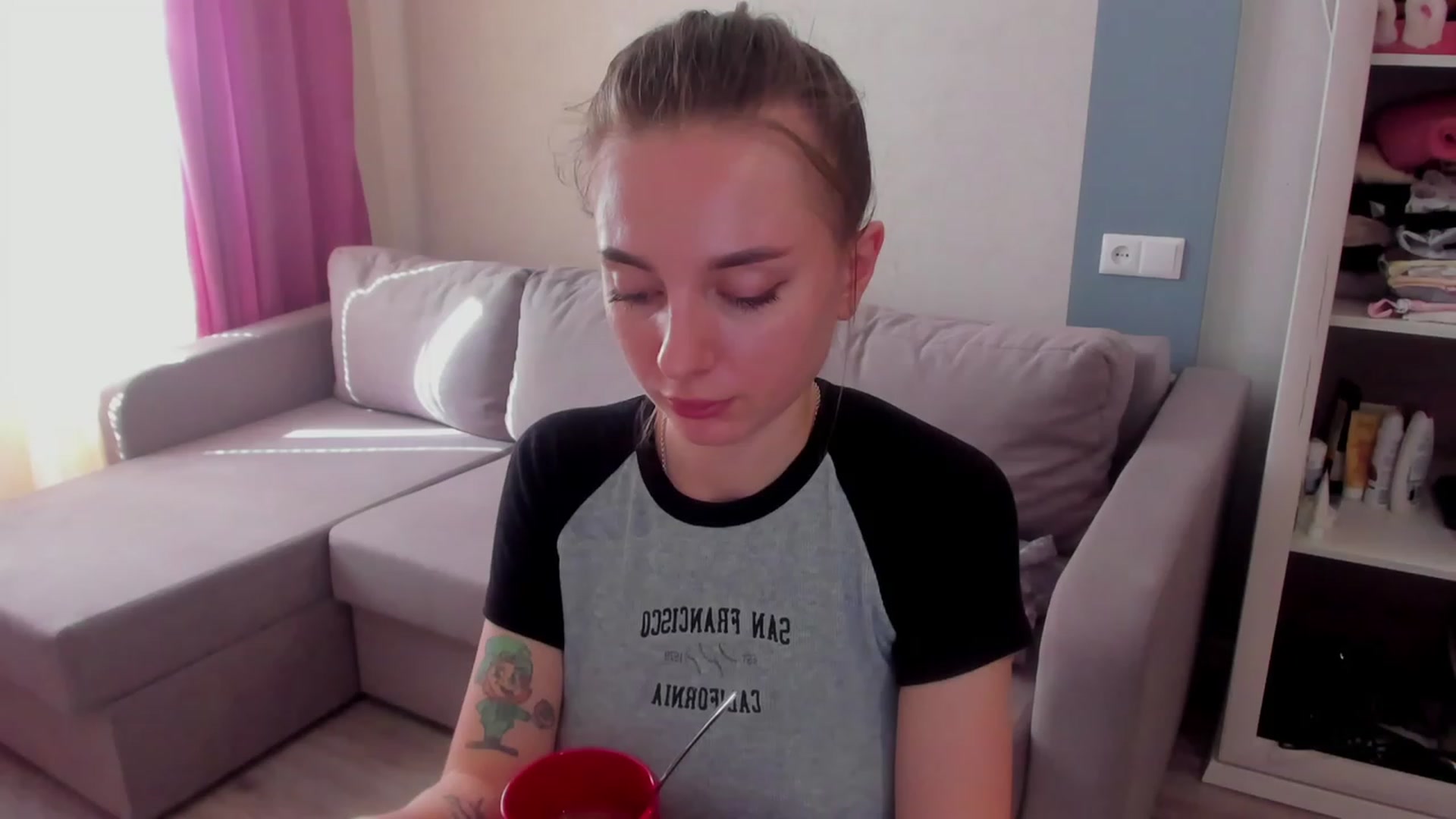 Gallery image thumbnail from Iam_Sasha's myfreecams stream on, 03/13/2023, 10:50 image 18 of 20
