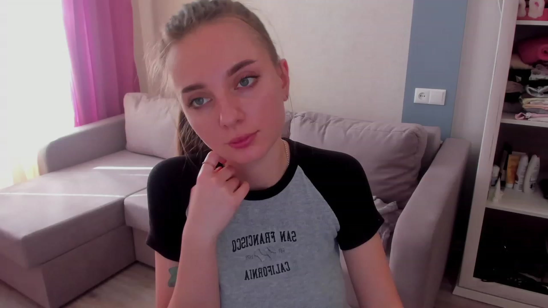 Gallery image thumbnail from Iam_Sasha's myfreecams stream on, 03/13/2023, 10:50 image 10 of 20