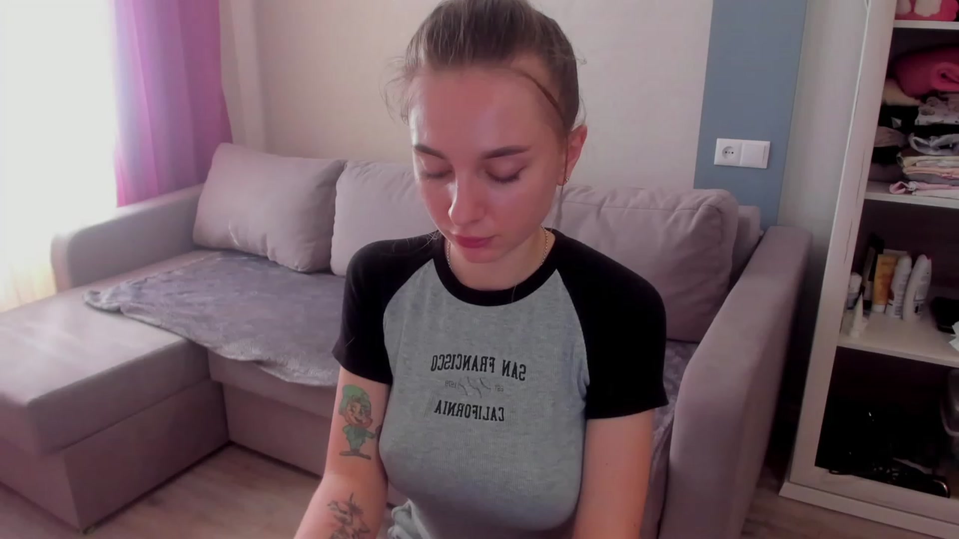 Gallery image thumbnail from Iam_Sasha's myfreecams stream on, 03/13/2023, 11:21 image 9 of 20