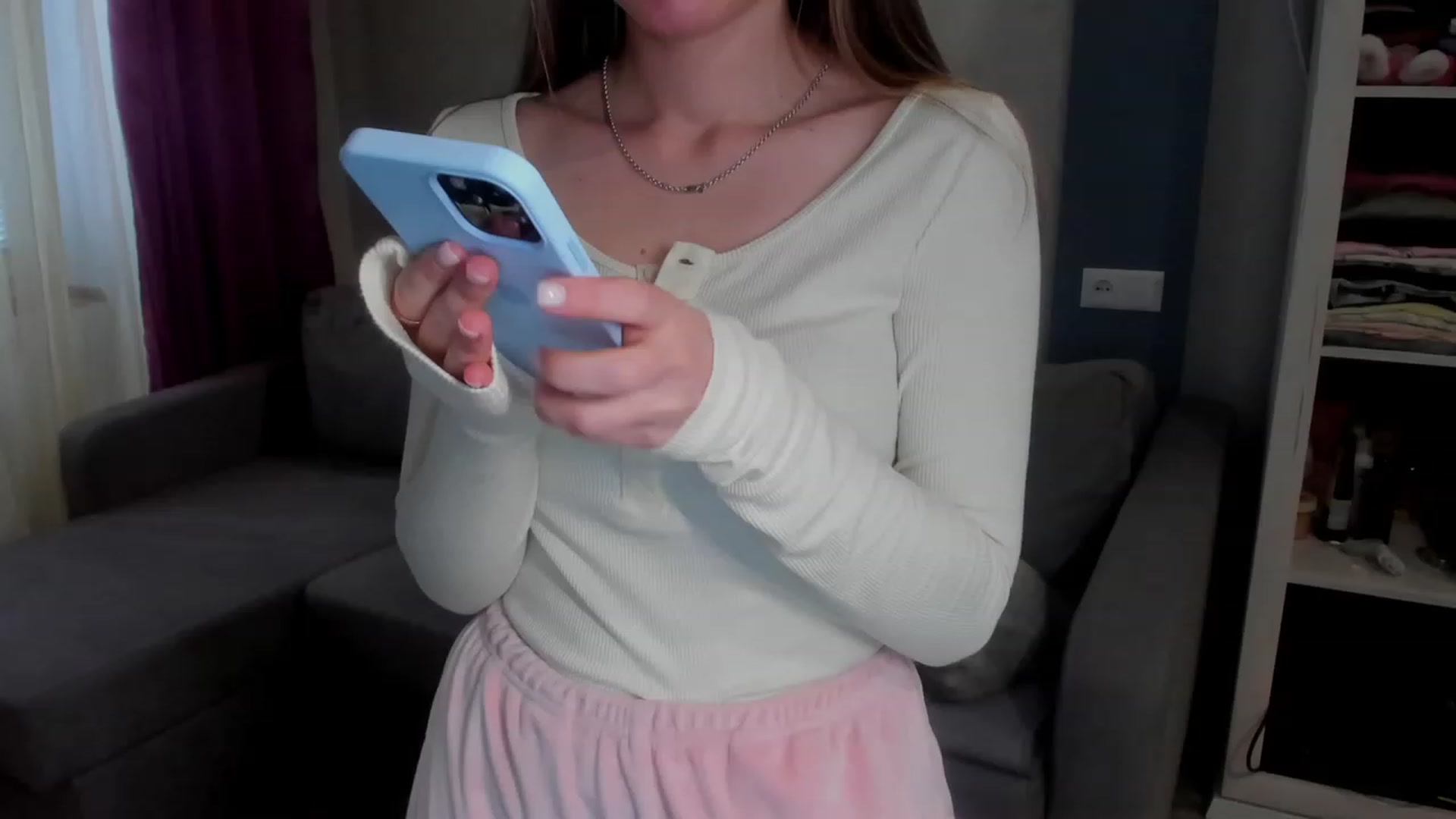 Gallery image thumbnail from Iam_Sasha's myfreecams stream on, 03/17/2023, 07:34 image 1 of 20