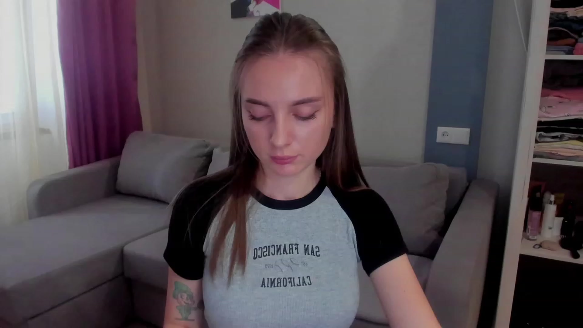 Gallery image thumbnail from Iam_Sasha's myfreecams stream on, 03/19/2023, 09:27 image 5 of 20