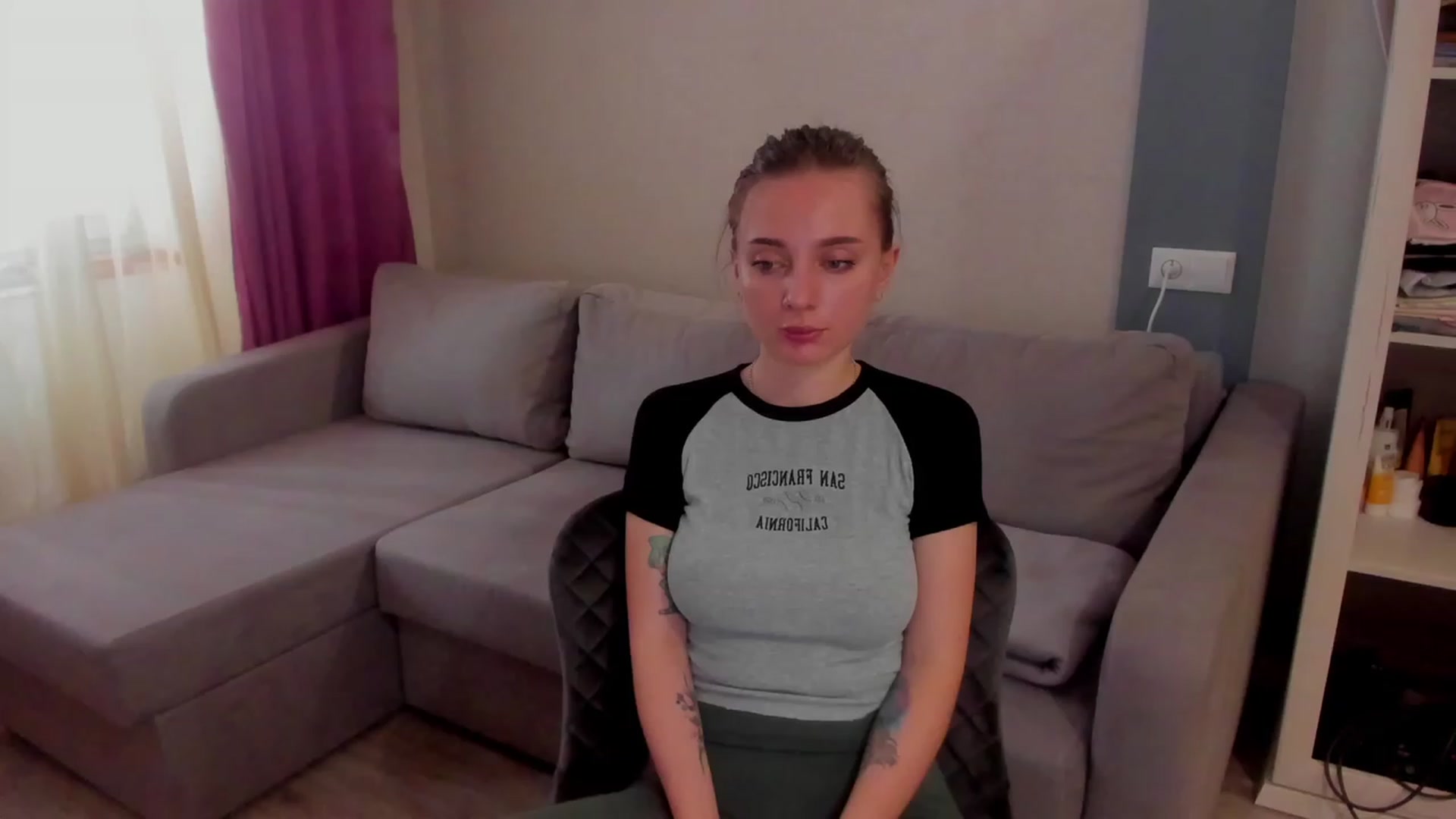 Gallery image thumbnail from Iam_Sasha's myfreecams stream on, 03/22/2023, 07:17 image 8 of 20