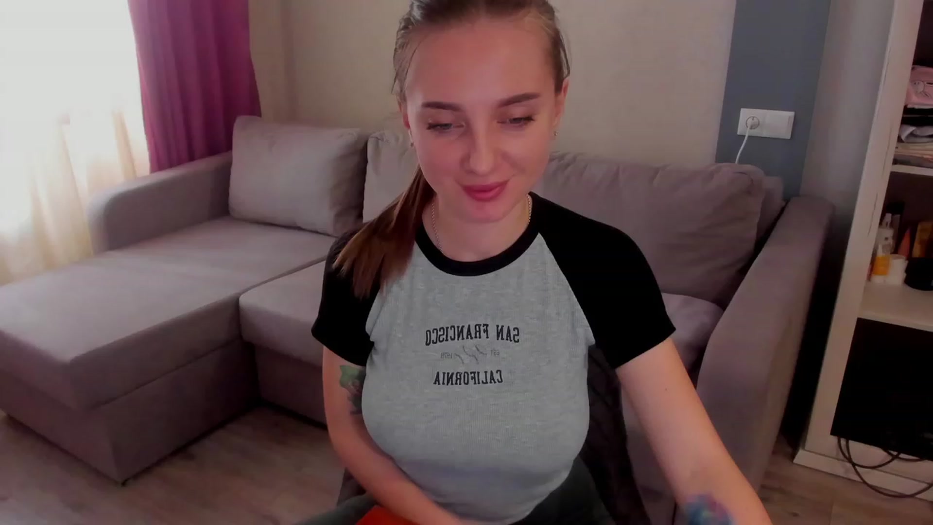 Gallery image thumbnail from Iam_Sasha's myfreecams stream on, 03/22/2023, 07:57 image 16 of 20