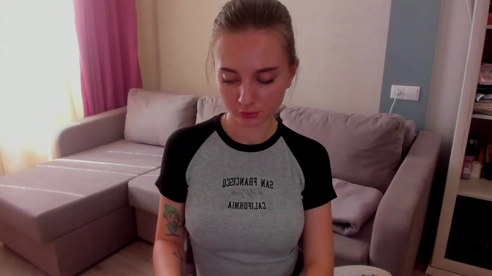 Gallery image thumbnail from Iam_Sasha's myfreecams stream on, 03/22/2023, 10:01 image 15 of 20