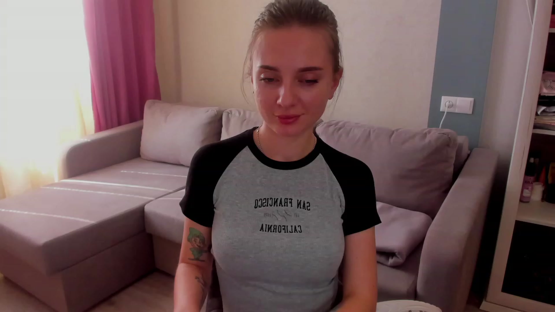 Gallery image thumbnail from Iam_Sasha's myfreecams stream on, 03/22/2023, 10:01 image 14 of 20
