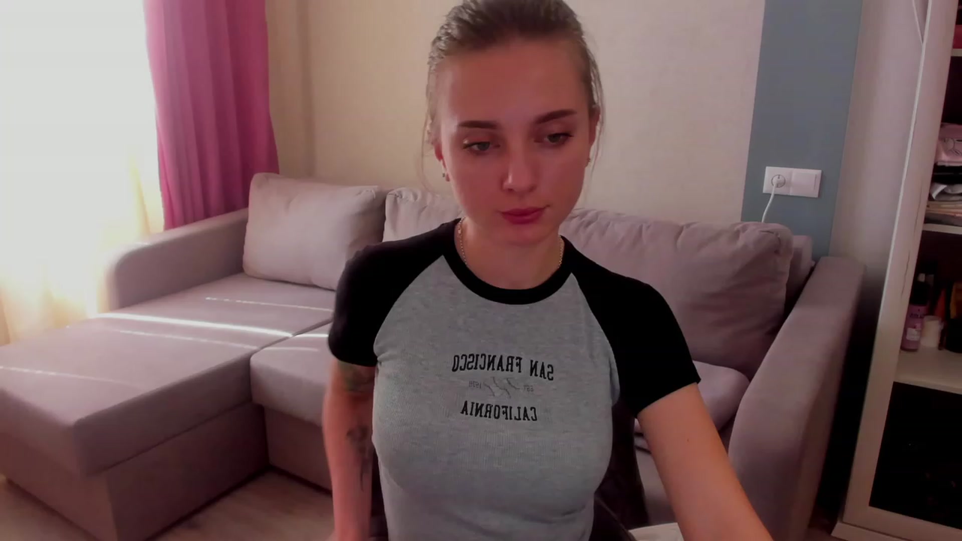 Gallery image thumbnail from Iam_Sasha's myfreecams stream on, 03/22/2023, 10:01 image 7 of 20