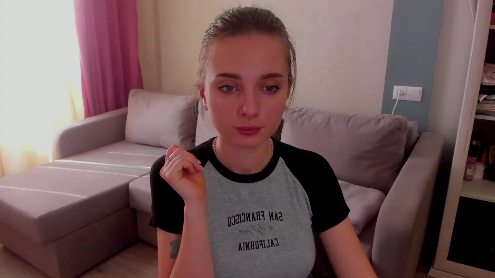 Gallery image thumbnail from Iam_Sasha's myfreecams stream on, 03/22/2023, 10:01 image 16 of 20