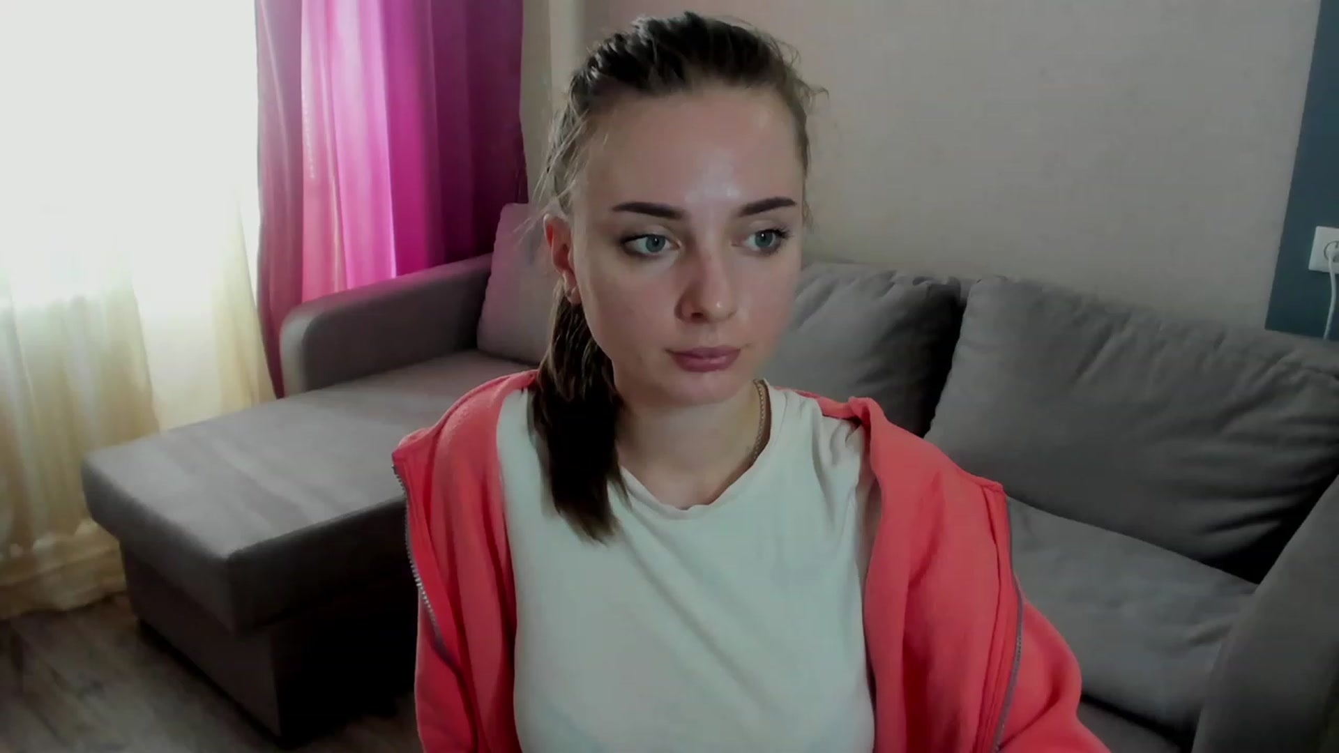 Gallery image thumbnail from Iam_Sasha's myfreecams stream on, 03/30/2023, 11:28 image 17 of 20