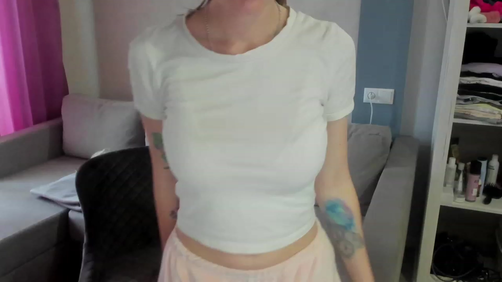 Gallery image thumbnail from Iam_Sasha's myfreecams stream on, 04/06/2023, 12:06 image 2 of 20