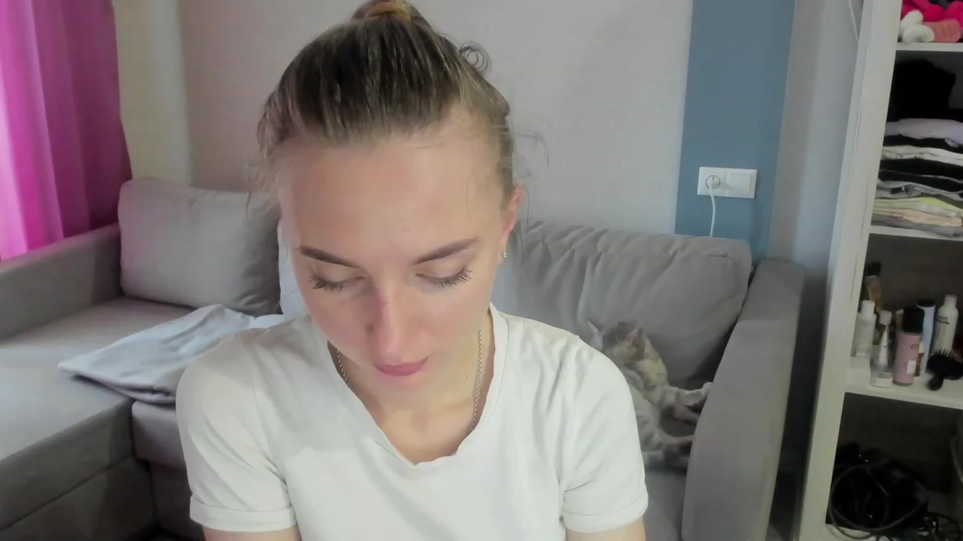 Gallery image thumbnail from Iam_Sasha's myfreecams stream on, 04/06/2023, 12:06 image 15 of 20