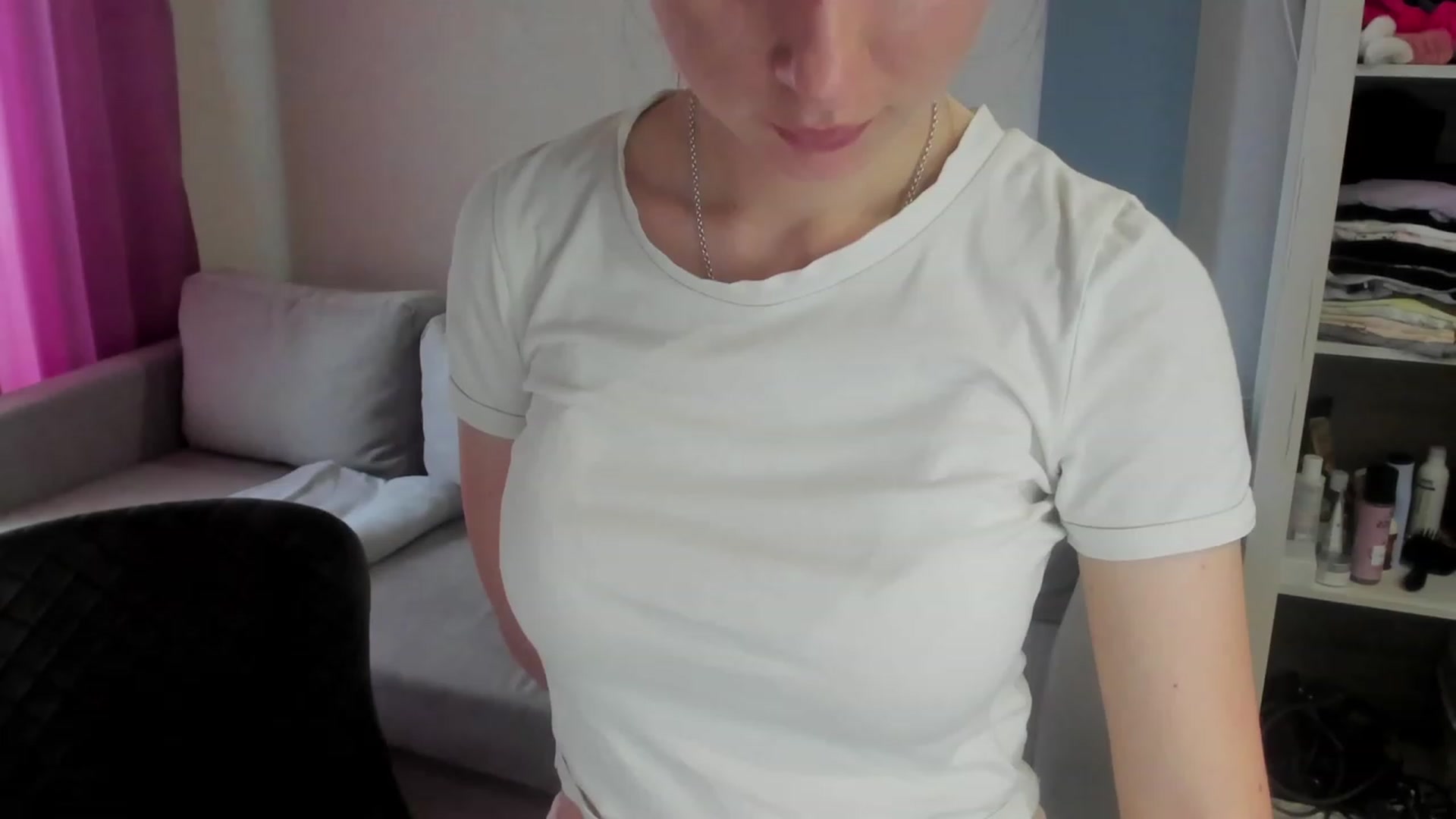 Gallery image thumbnail from Iam_Sasha's myfreecams stream on, 04/06/2023, 12:06 image 11 of 20