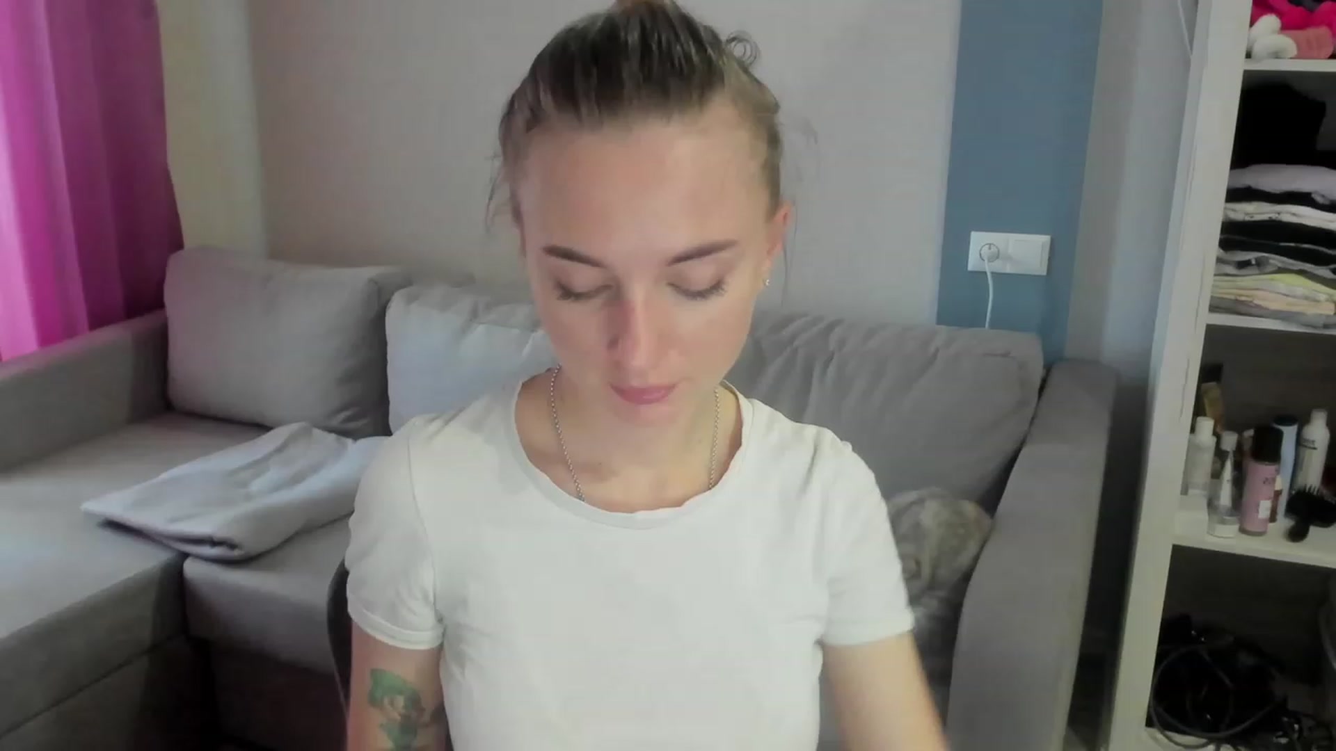 Gallery image thumbnail from Iam_Sasha's myfreecams stream on, 04/06/2023, 12:06 image 16 of 20