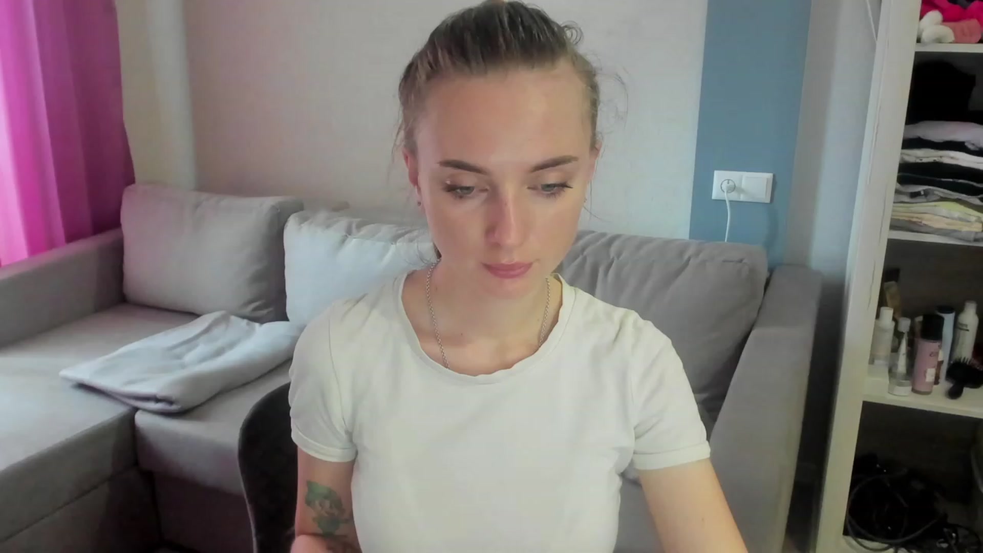 Gallery image thumbnail from Iam_Sasha's myfreecams stream on, 04/06/2023, 13:10 image 4 of 20