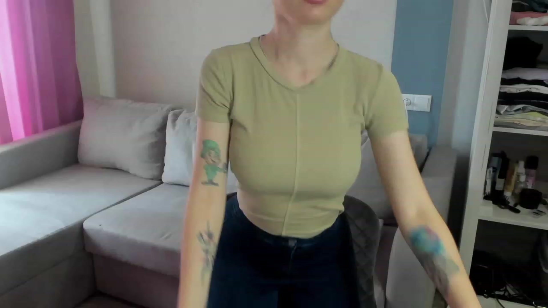 Gallery image thumbnail from Iam_Sasha's myfreecams stream on, 04/10/2023, 09:22 image 7 of 20