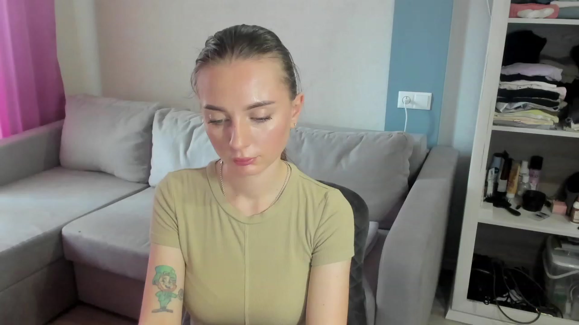 Gallery image thumbnail from Iam_Sasha's myfreecams stream on, 04/10/2023, 10:37 image 18 of 20