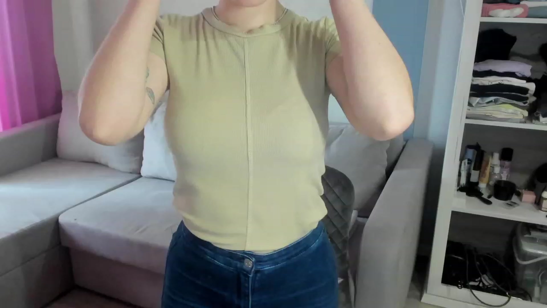 Gallery image thumbnail from Iam_Sasha's myfreecams stream on, 04/10/2023, 10:37 image 15 of 20
