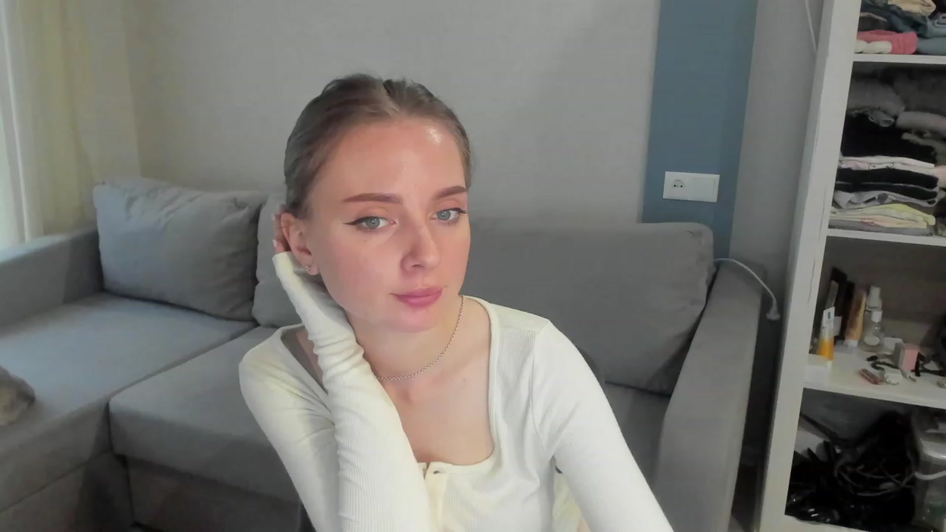 Gallery image thumbnail from Iam_Sasha's myfreecams stream on, 04/19/2023, 08:23 image 6 of 20