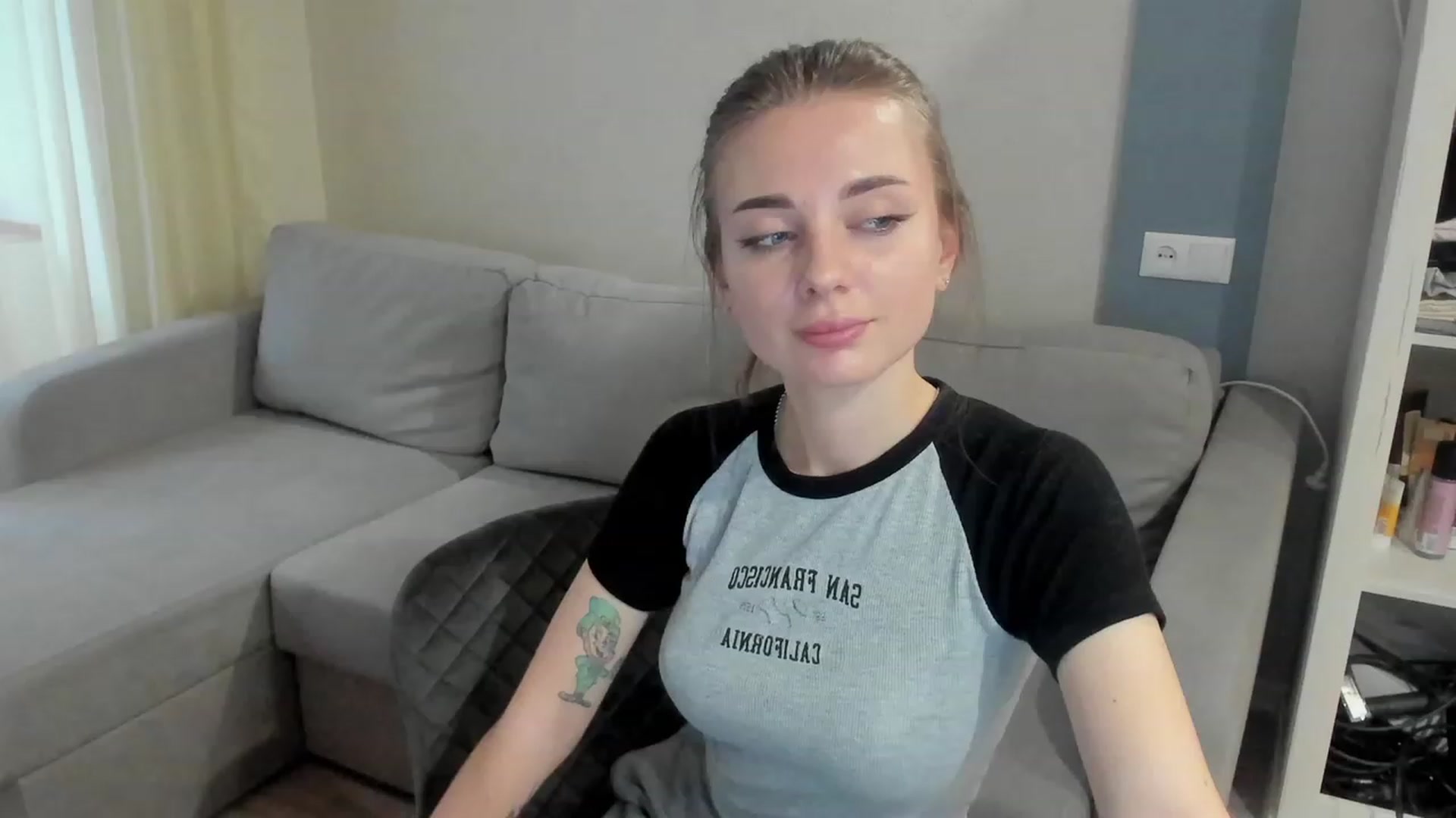 Gallery image thumbnail from Iam_Sasha's myfreecams stream on, 04/24/2023, 16:34 image 14 of 20