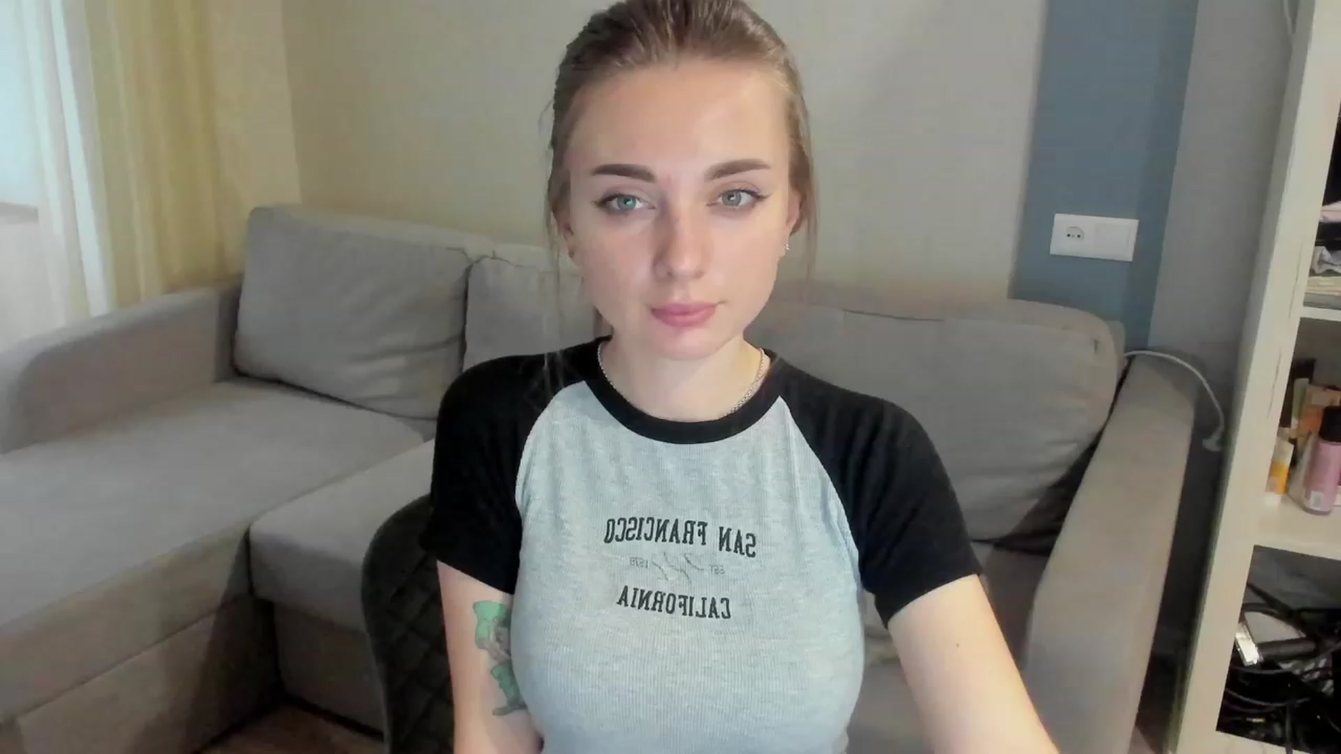 Gallery image thumbnail from Iam_Sasha's myfreecams stream on, 04/24/2023, 16:34 image 4 of 20