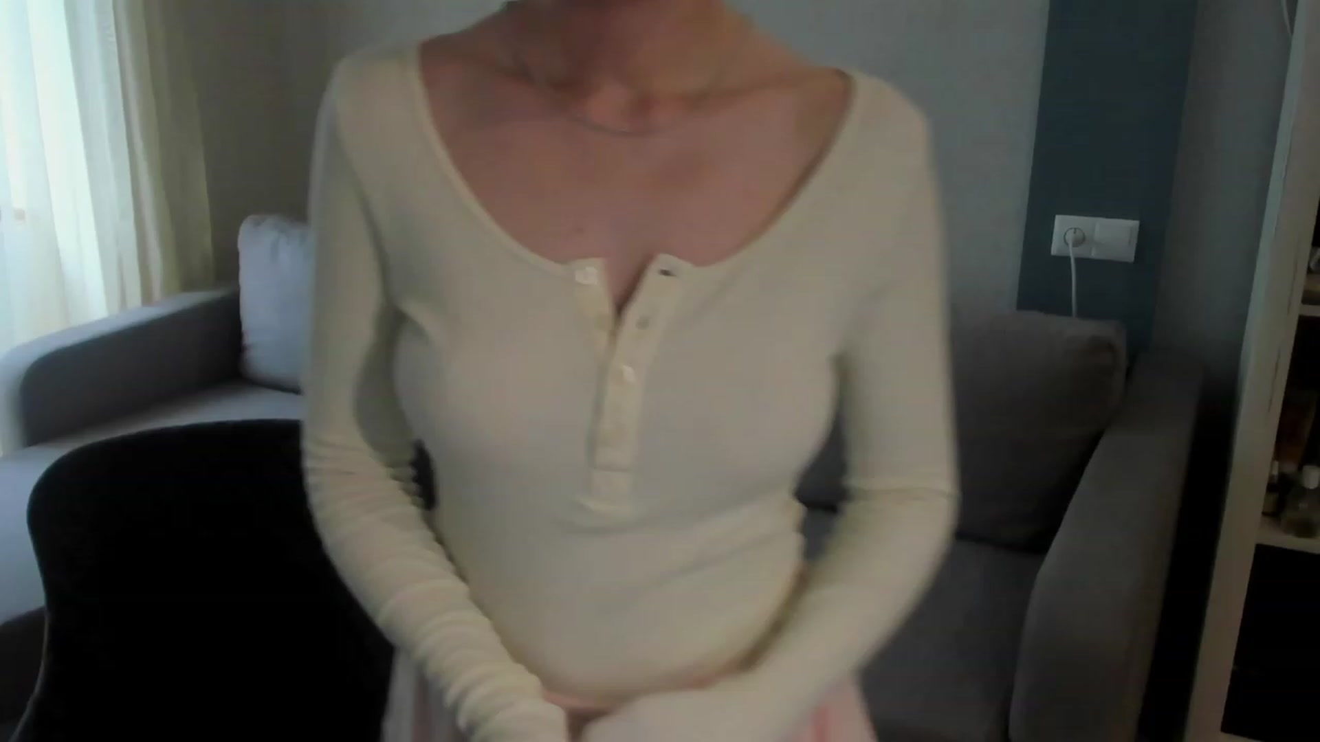 Gallery image thumbnail from Iam_Sasha's myfreecams stream on, 05/16/2023, 11:58 image 12 of 20