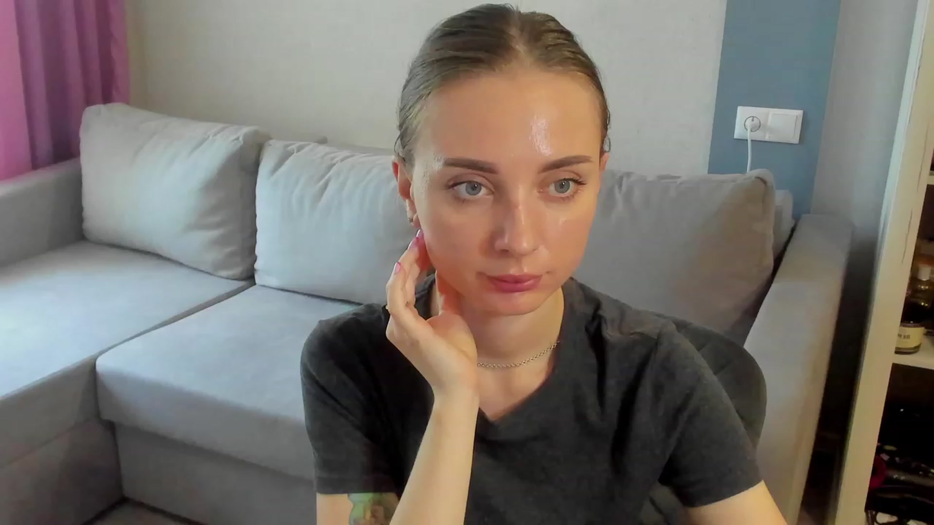 Gallery image thumbnail from Iam_Sasha's myfreecams stream on, 06/04/2023, 11:51 image 10 of 20
