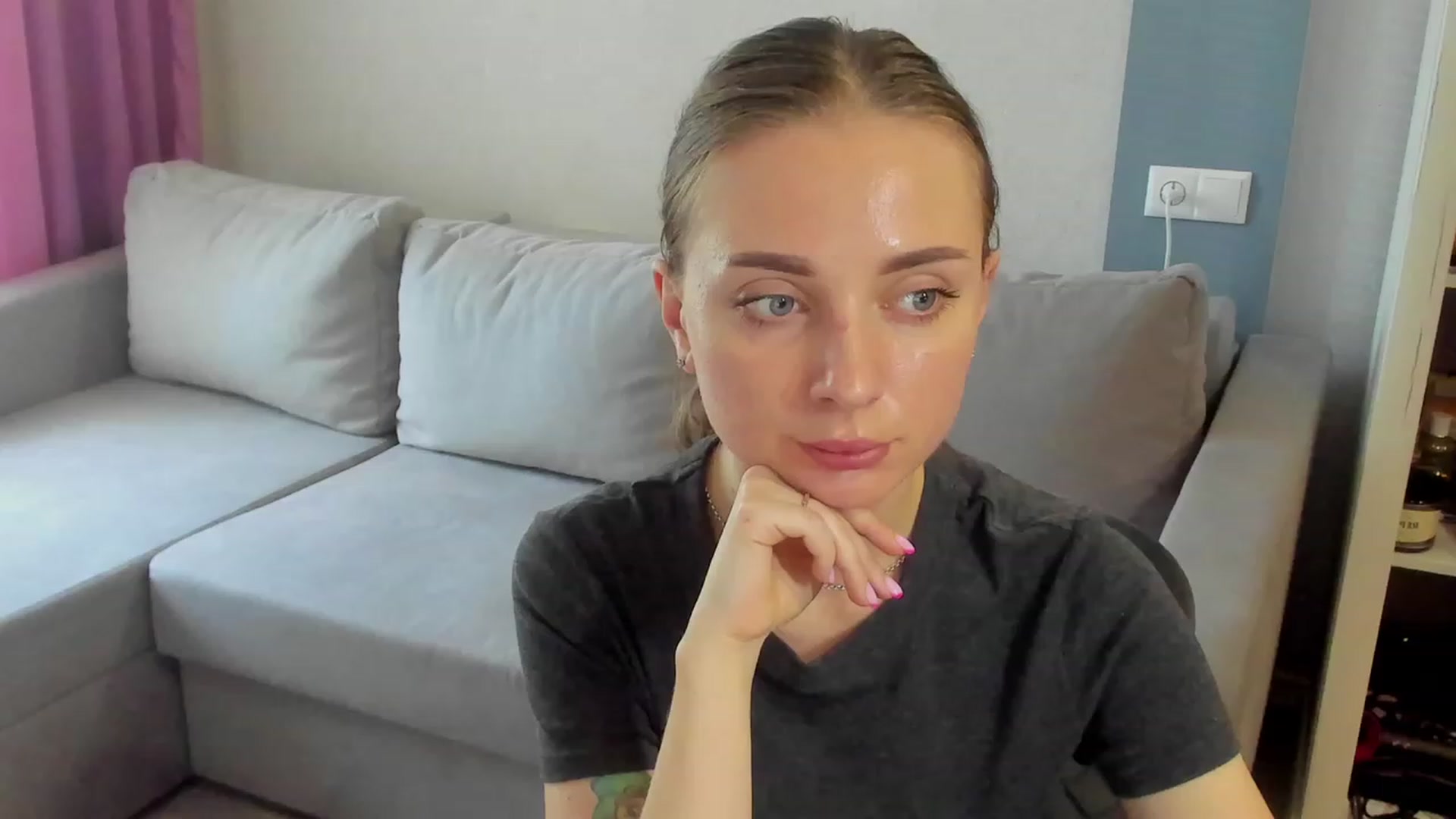 Gallery image thumbnail from Iam_Sasha's myfreecams stream on, 06/04/2023, 11:51 image 7 of 20