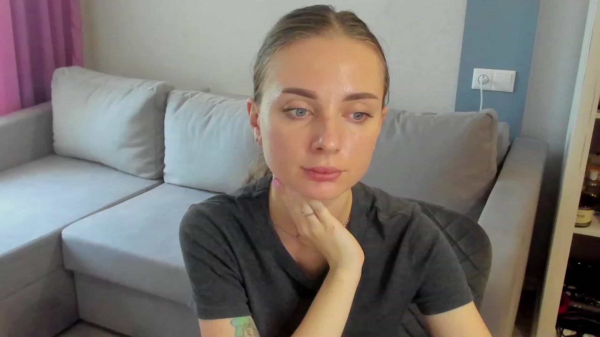 Gallery image thumbnail from Iam_Sasha's myfreecams stream on, 06/04/2023, 11:51 image 14 of 20