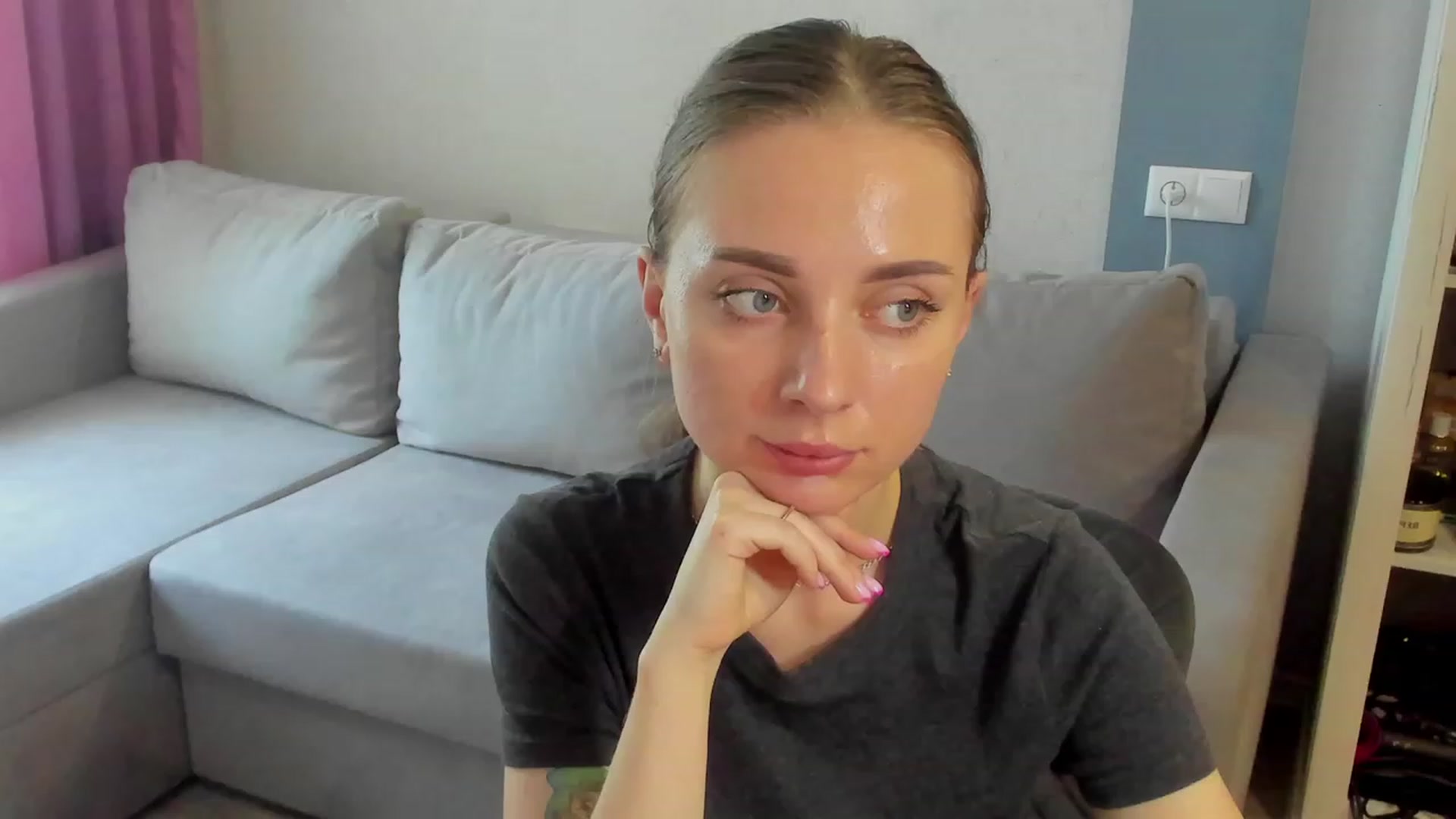 Gallery image thumbnail from Iam_Sasha's myfreecams stream on, 06/04/2023, 11:51 image 9 of 20