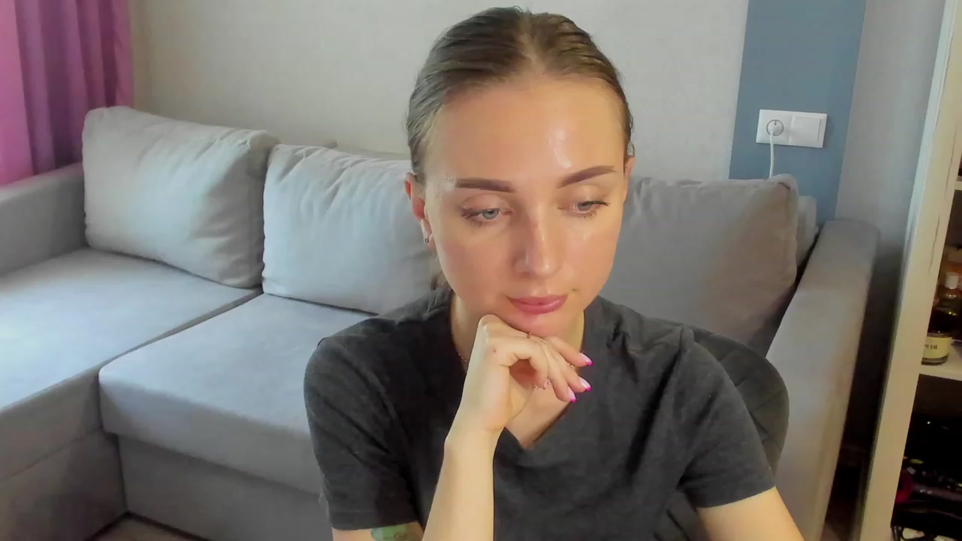 Gallery image thumbnail from Iam_Sasha's myfreecams stream on, 06/04/2023, 11:51 image 12 of 20
