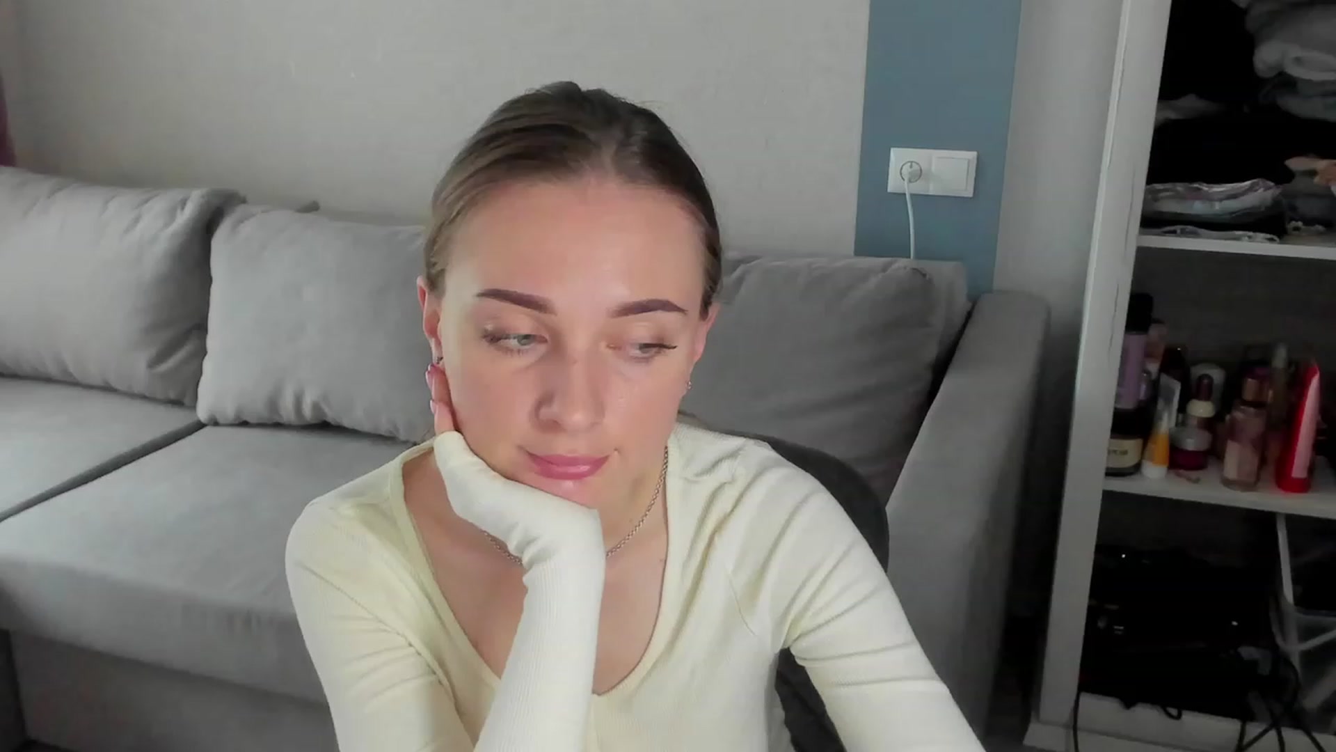 Gallery image thumbnail from Iam_Sasha's myfreecams stream on, 06/11/2023, 09:34 image 16 of 20