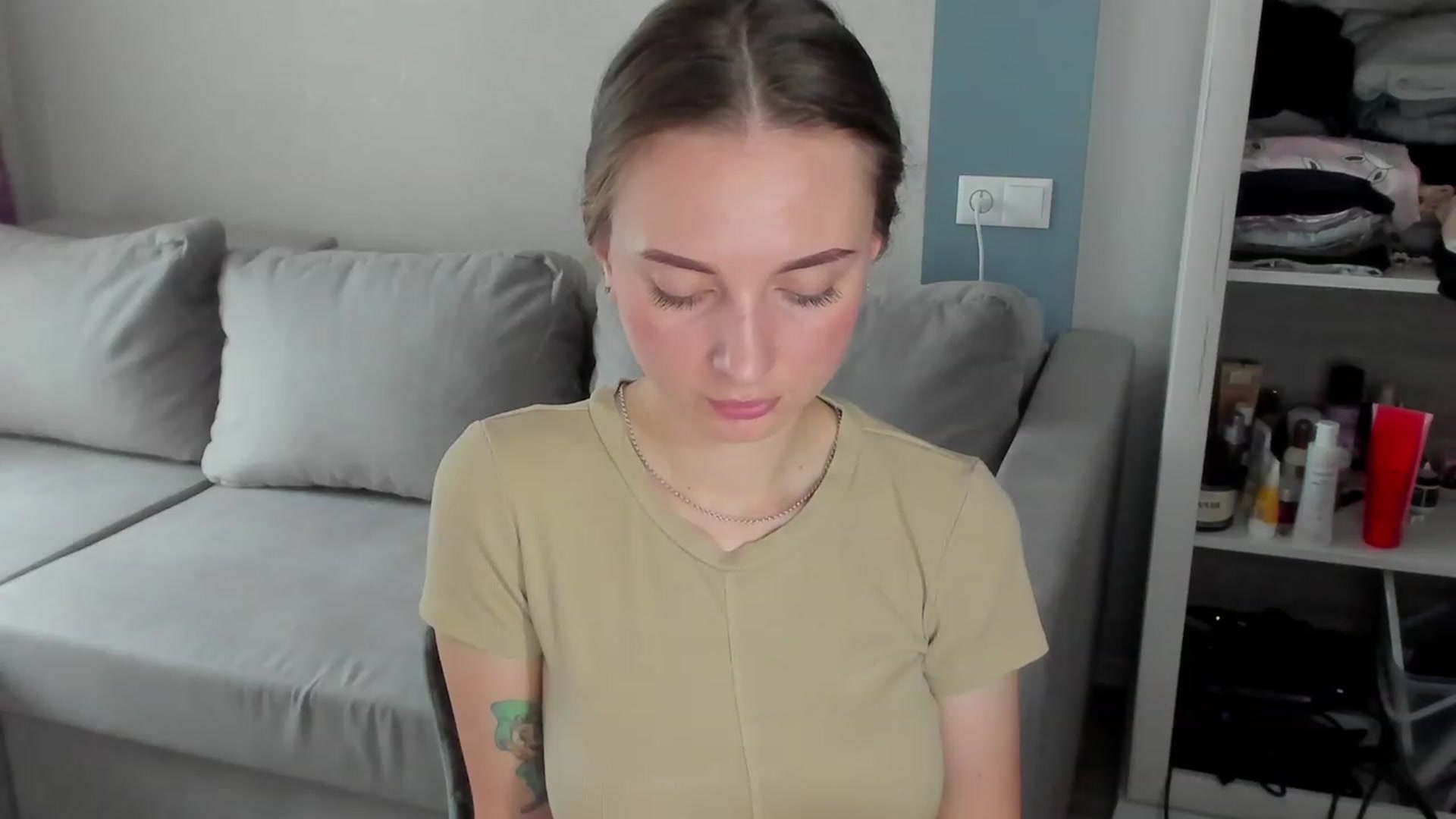 Gallery image thumbnail from Iam_Sasha's myfreecams stream on, 06/12/2023, 07:57 image 18 of 20