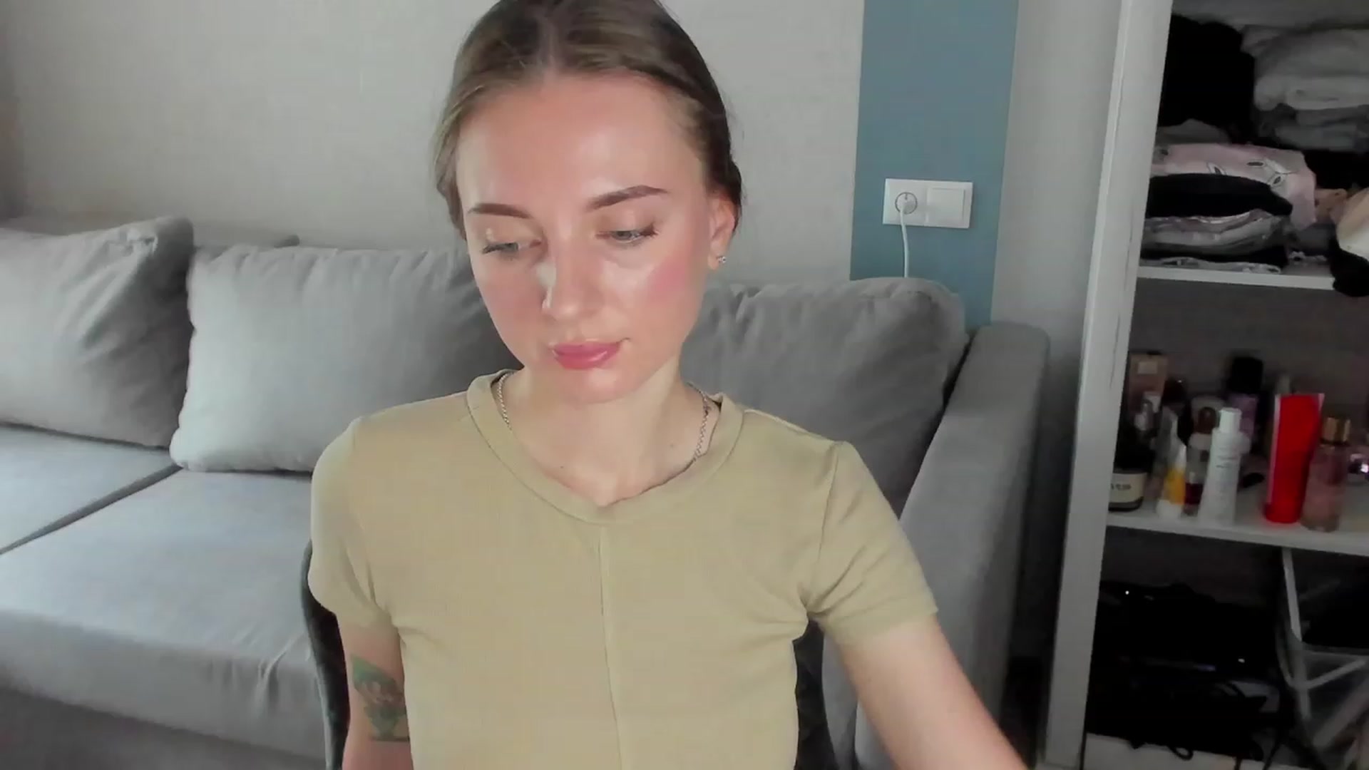 Gallery image thumbnail from Iam_Sasha's myfreecams stream on, 06/12/2023, 08:32 image 6 of 20