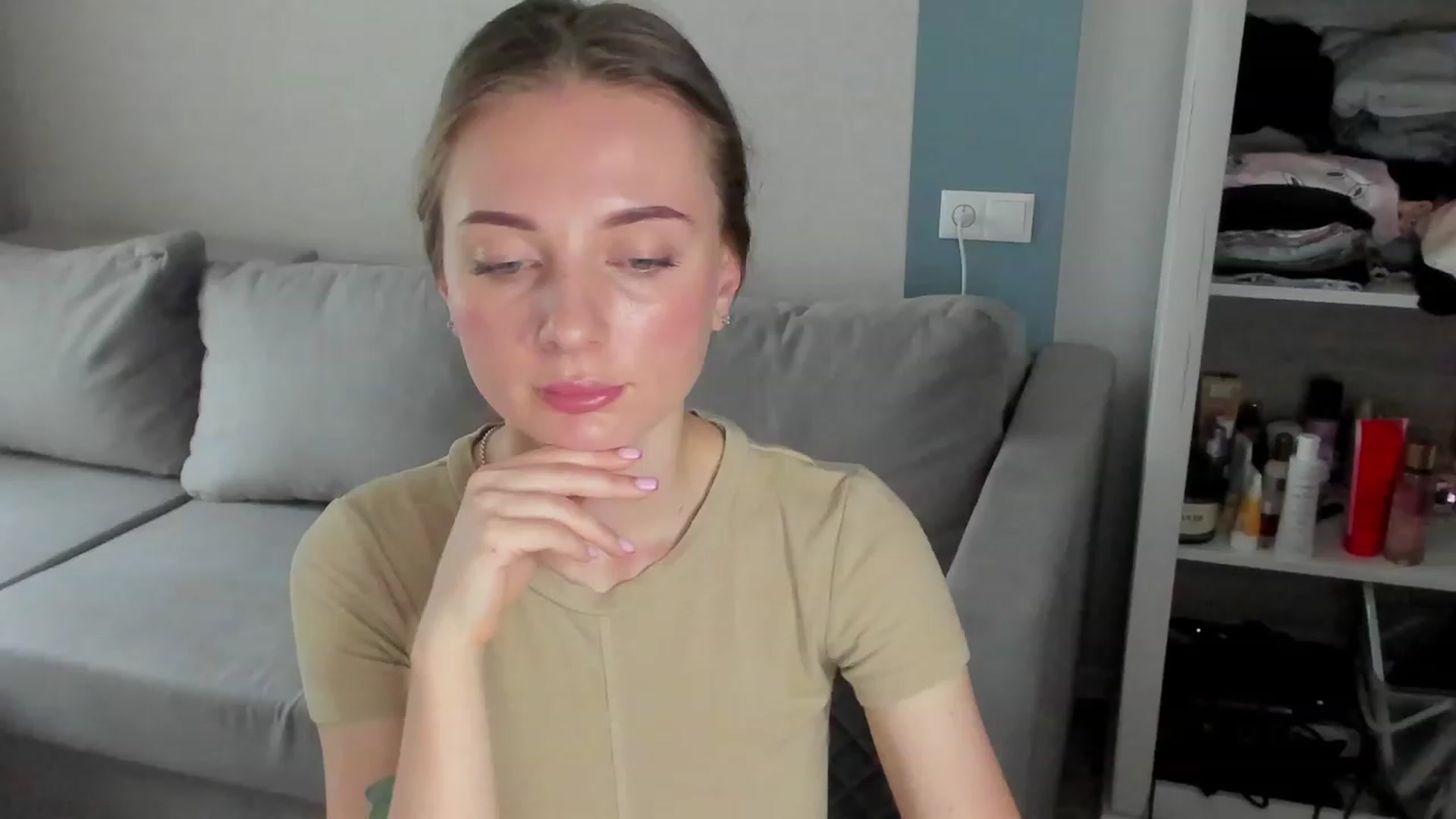 Gallery image thumbnail from Iam_Sasha's myfreecams stream on, 06/12/2023, 08:32 image 12 of 20