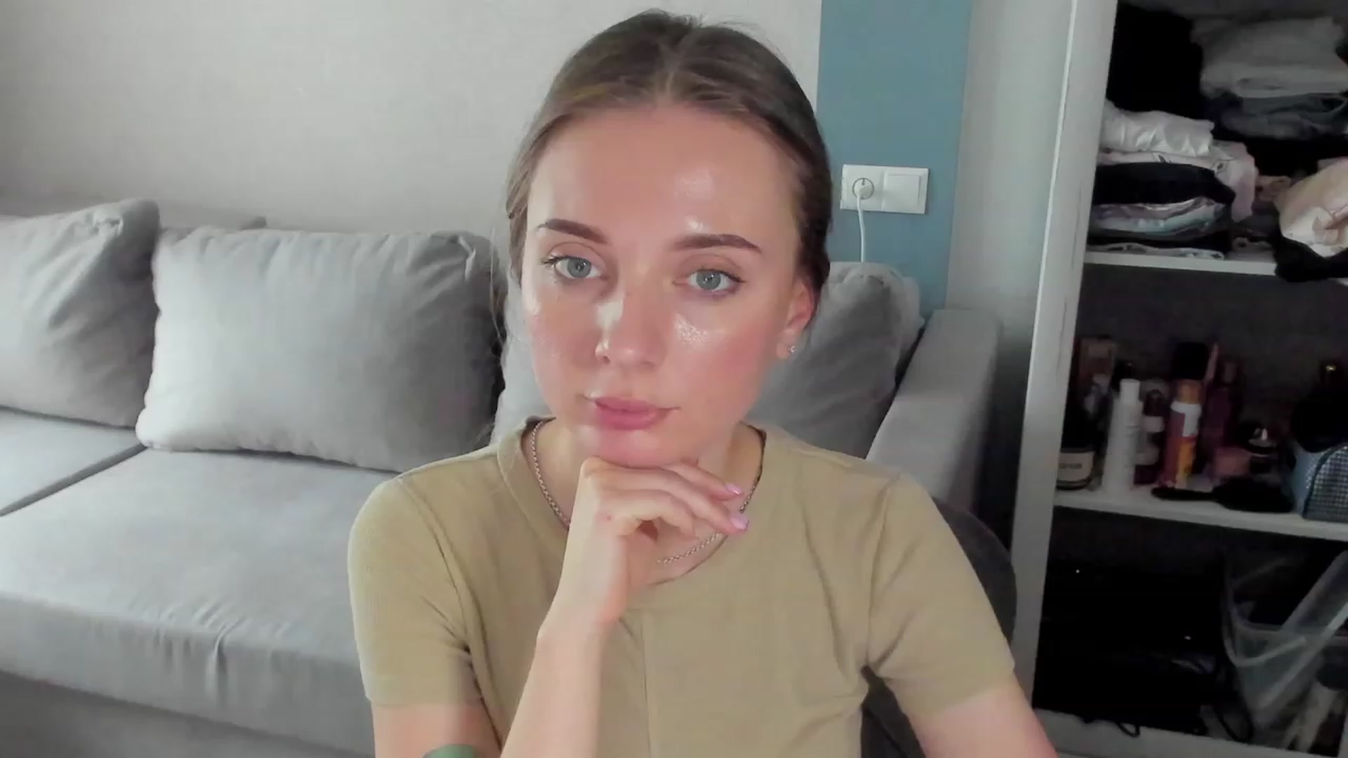 Gallery image thumbnail from Iam_Sasha's myfreecams stream on, 06/12/2023, 10:35 image 11 of 20