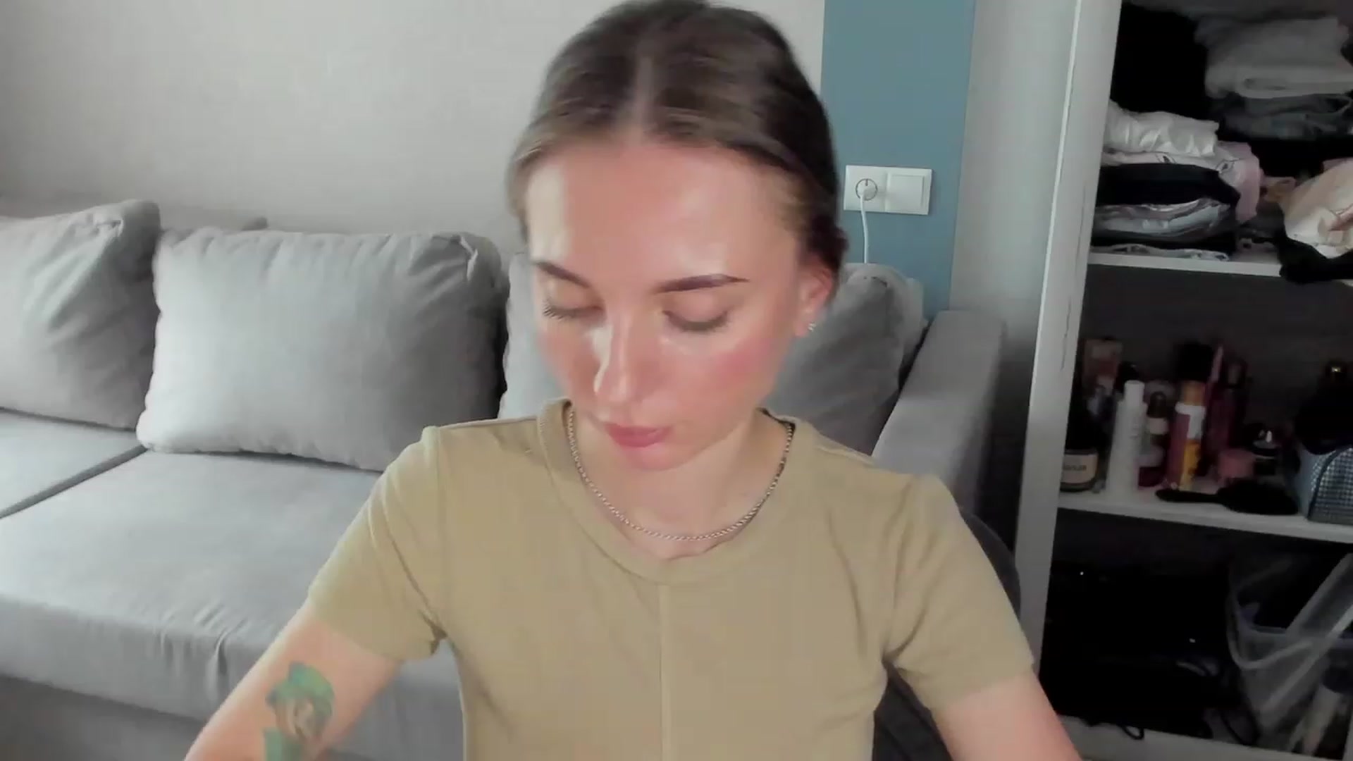 Gallery image thumbnail from Iam_Sasha's myfreecams stream on, 06/12/2023, 10:35 image 5 of 20