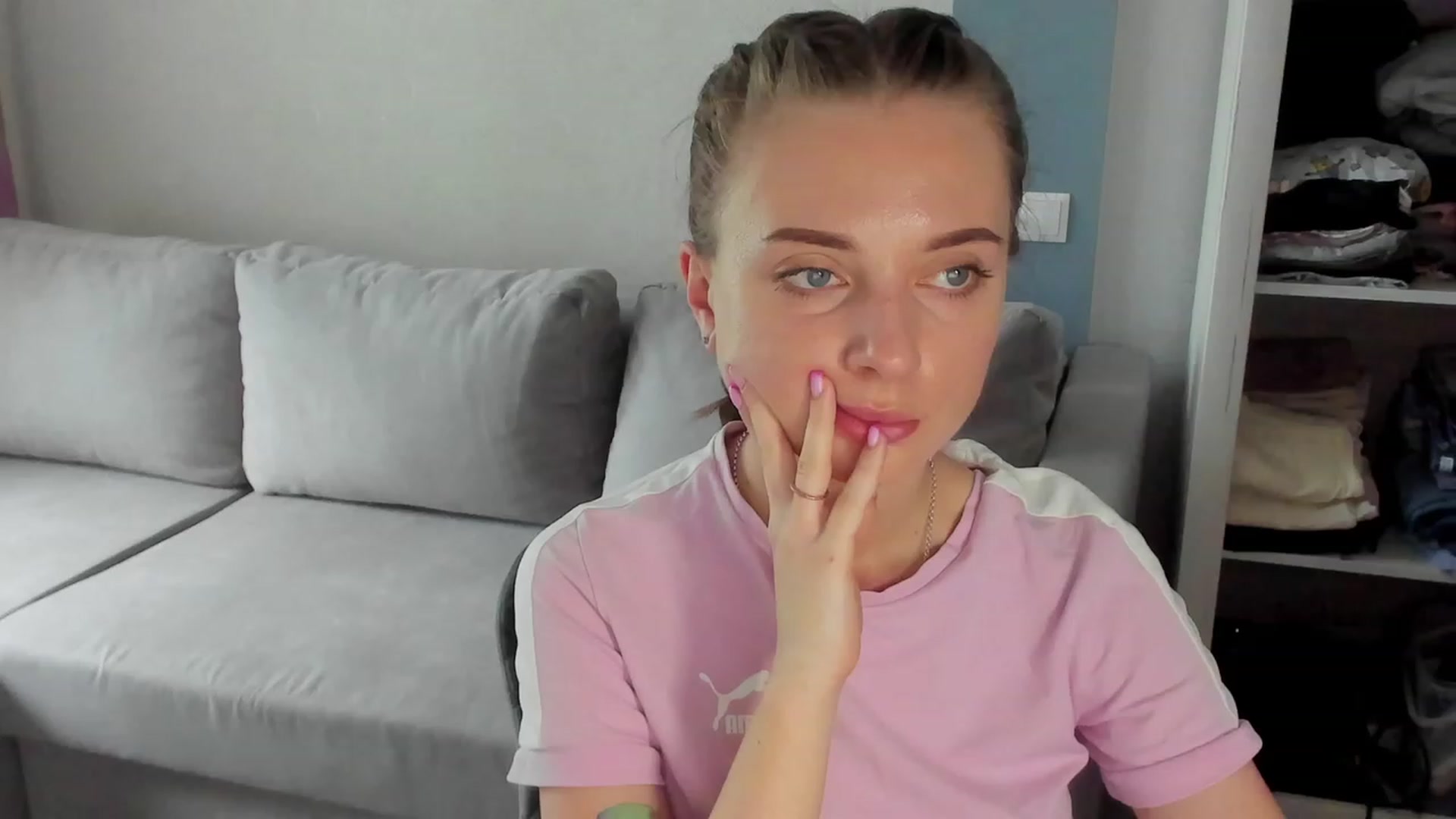 Gallery image thumbnail from Iam_Sasha's myfreecams stream on, 06/16/2023, 12:19 image 8 of 20