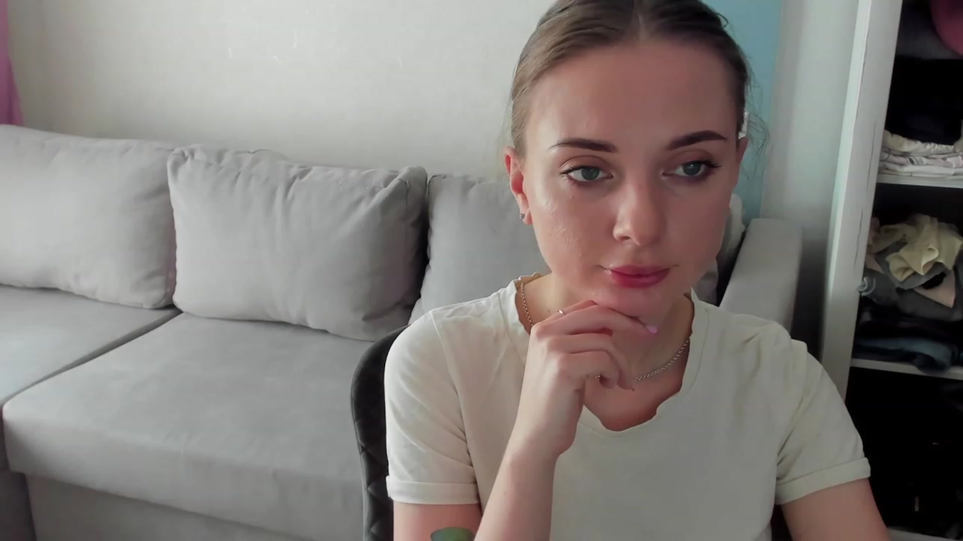 Gallery image thumbnail from Iam_Sasha's myfreecams stream on, 06/20/2023, 08:11 image 2 of 20