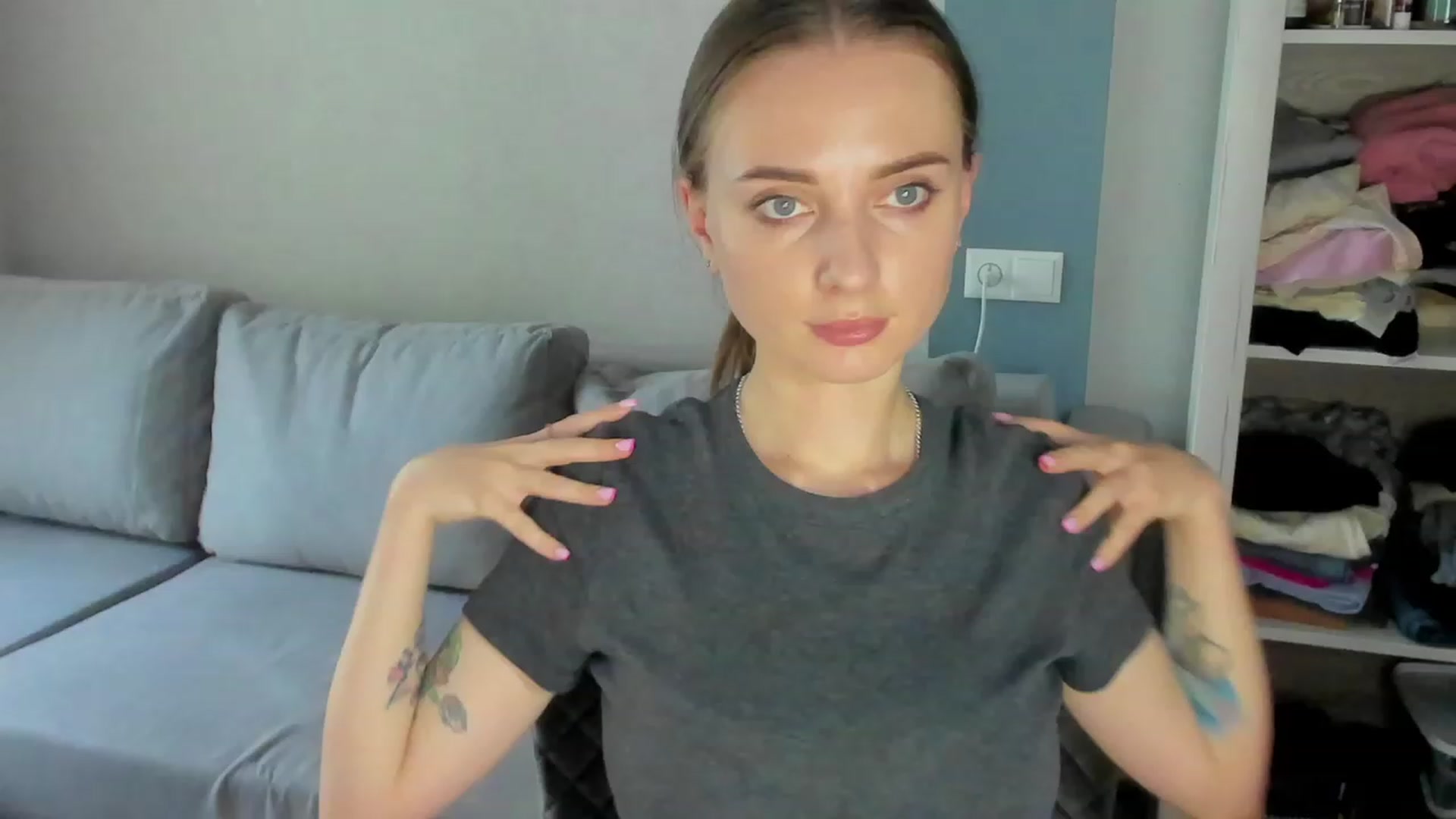 Gallery image thumbnail from Iam_Sasha's myfreecams stream on, 06/26/2023, 16:58 image 9 of 20