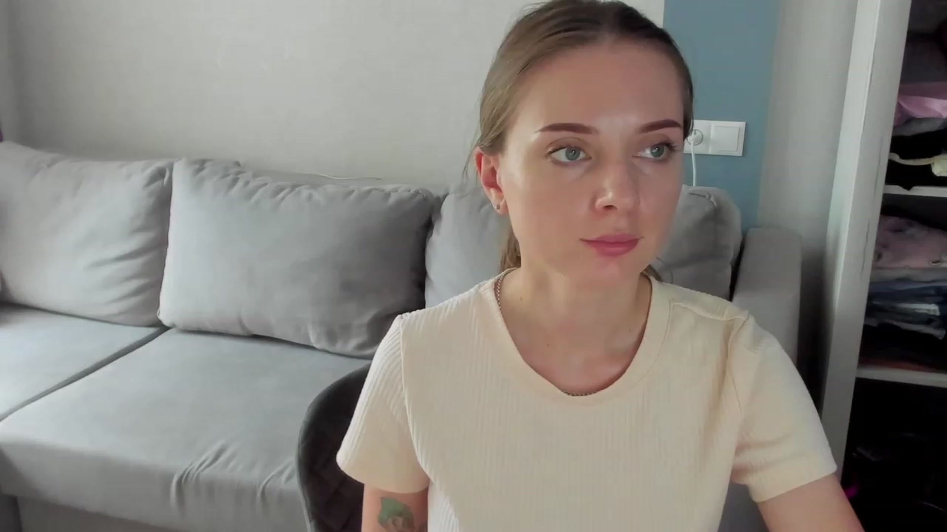 Gallery image thumbnail from Iam_Sasha's myfreecams stream on, 07/14/2023, 12:25 image 2 of 20