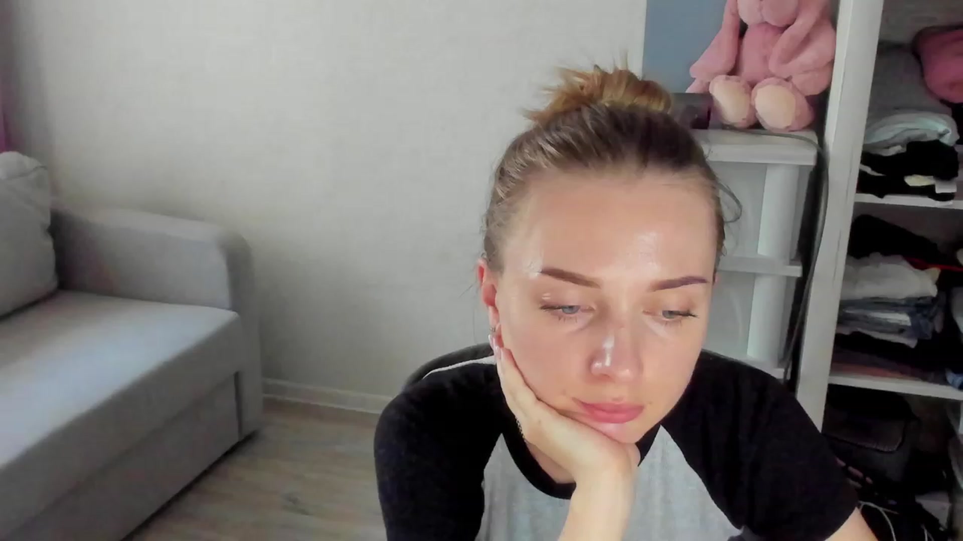 Gallery image thumbnail from Iam_Sasha's myfreecams stream on, 07/17/2023, 13:48 image 14 of 20