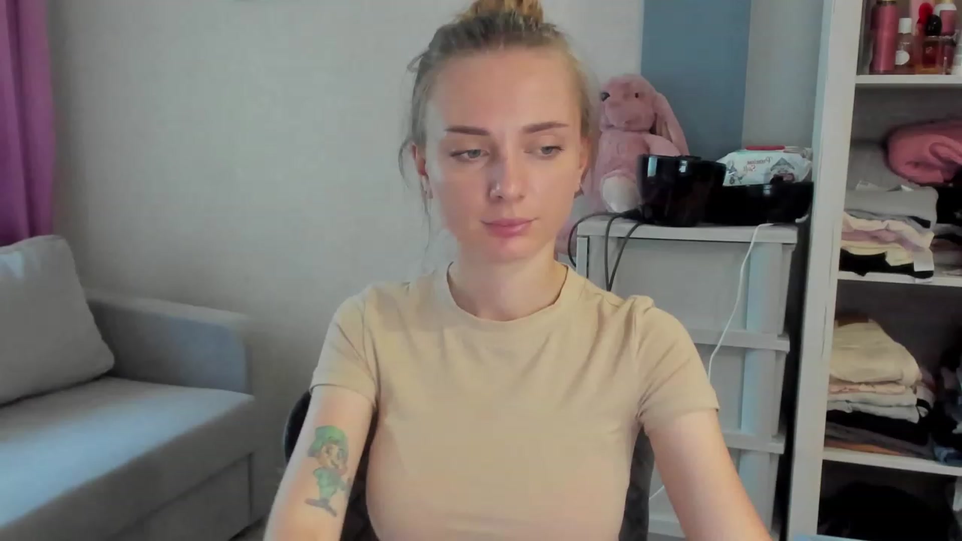 Gallery image thumbnail from Iam_Sasha's myfreecams stream on, 07/25/2023, 12:13 image 17 of 20