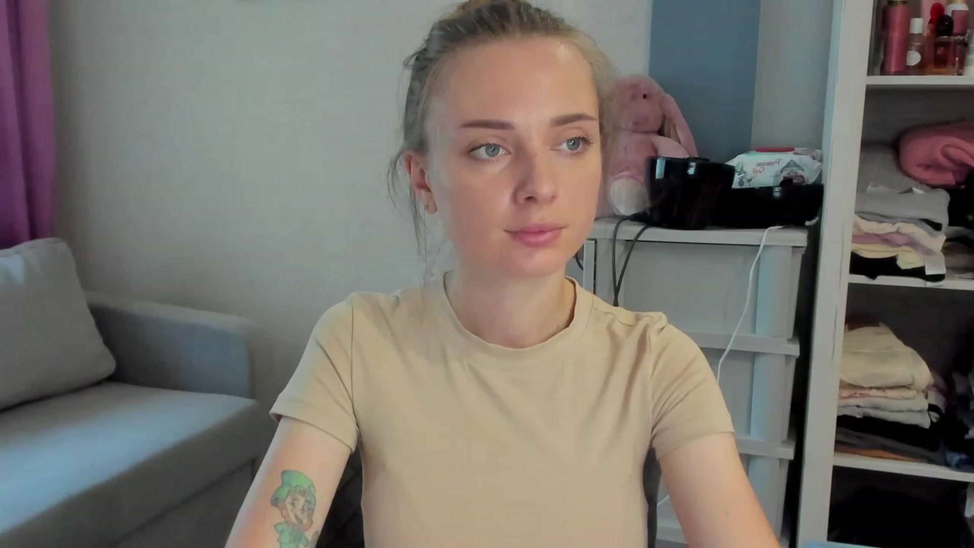 Gallery image thumbnail from Iam_Sasha's myfreecams stream on, 07/25/2023, 12:13 image 18 of 20