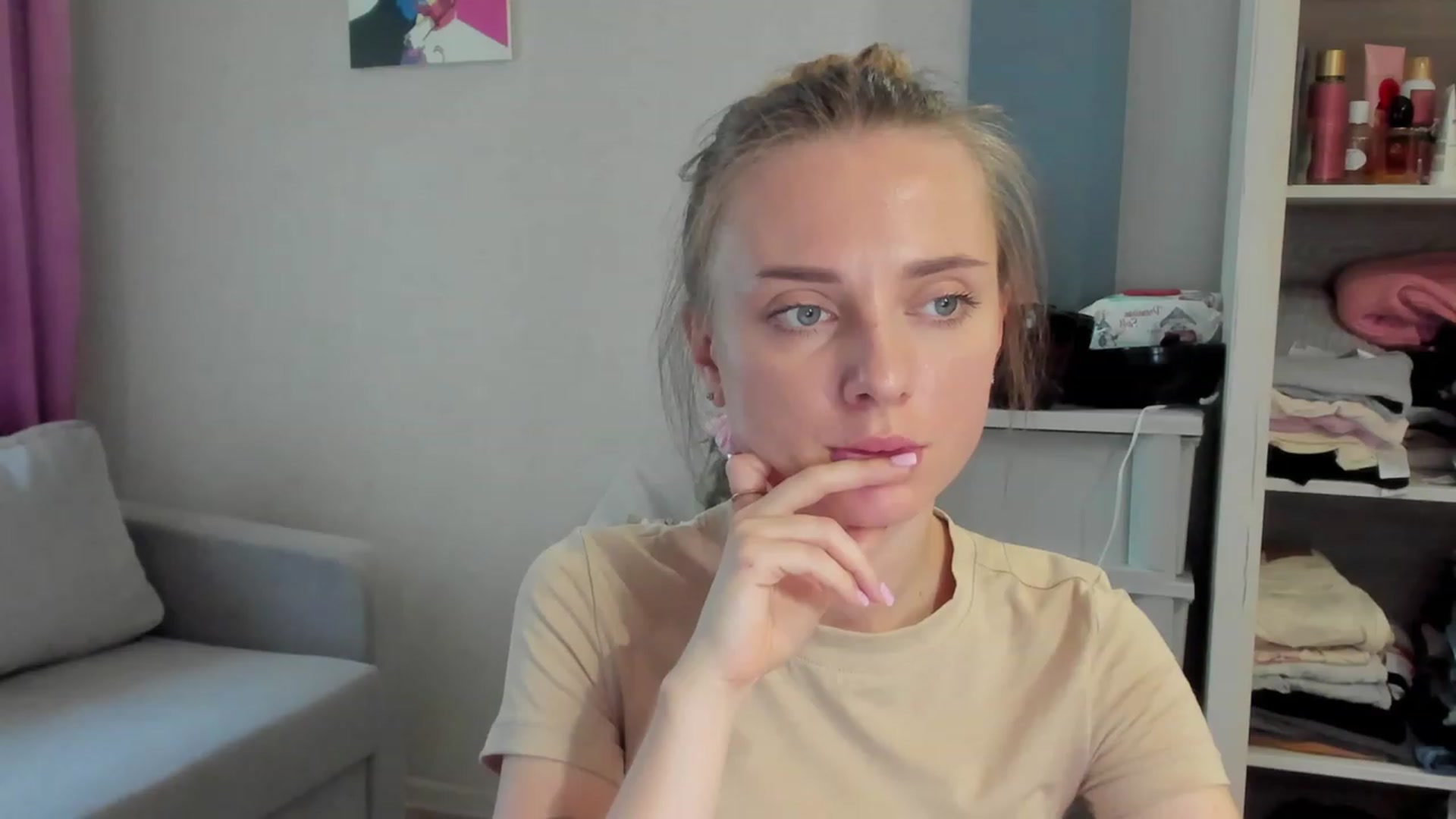 Gallery image thumbnail from Iam_Sasha's myfreecams stream on, 07/25/2023, 14:19 image 18 of 20