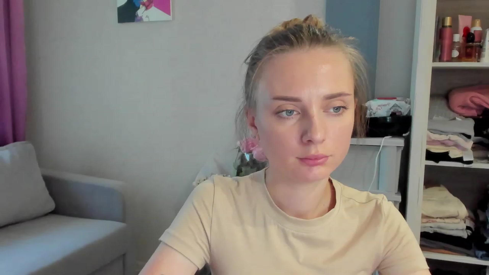 Gallery image thumbnail from Iam_Sasha's myfreecams stream on, 07/25/2023, 14:19 image 17 of 20