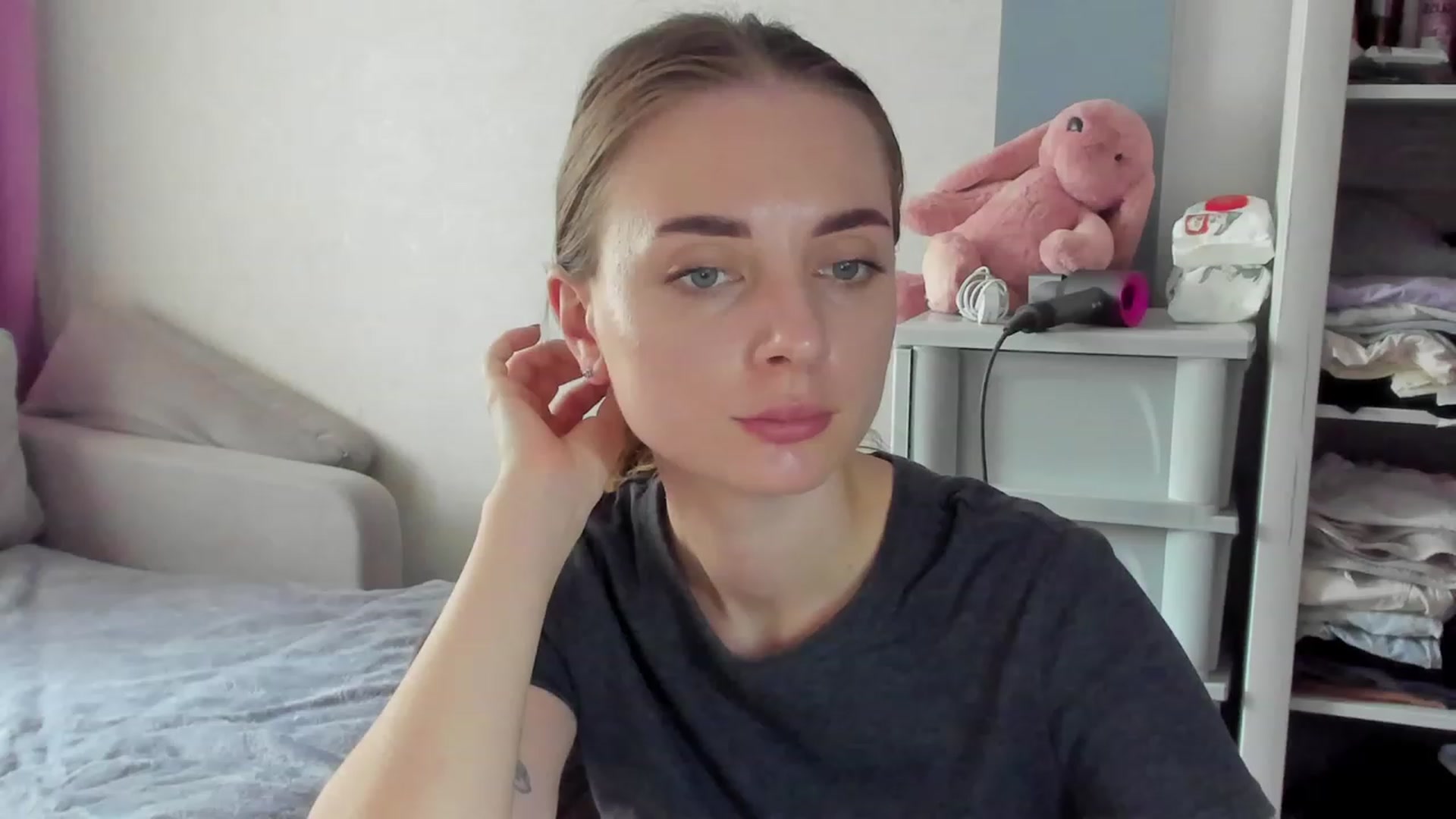Gallery image thumbnail from Iam_Sasha's myfreecams stream on, 07/29/2023, 11:55 image 15 of 20