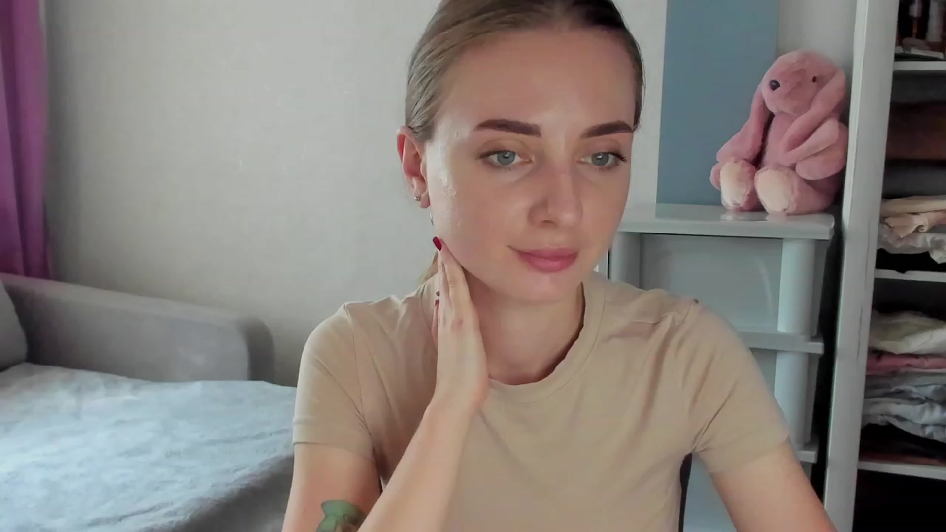 Gallery image thumbnail from Iam_Sasha's myfreecams stream on, 07/31/2023, 12:41 image 6 of 20
